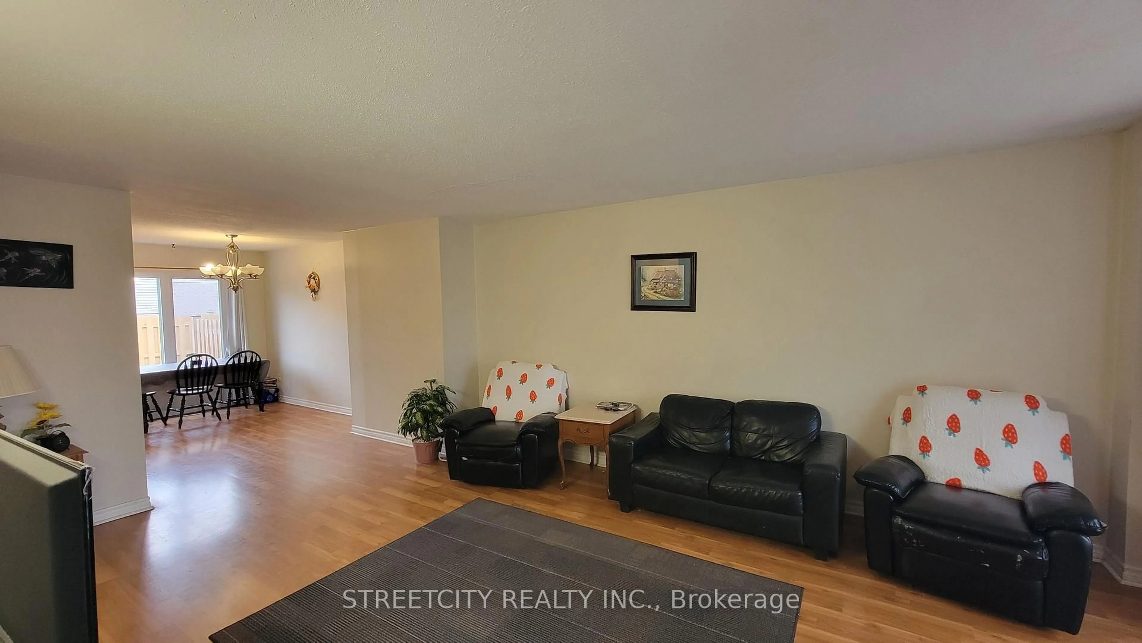 A pic of a room for 1138 Kipps Lane #17, London East Ontario N5Y 5K6