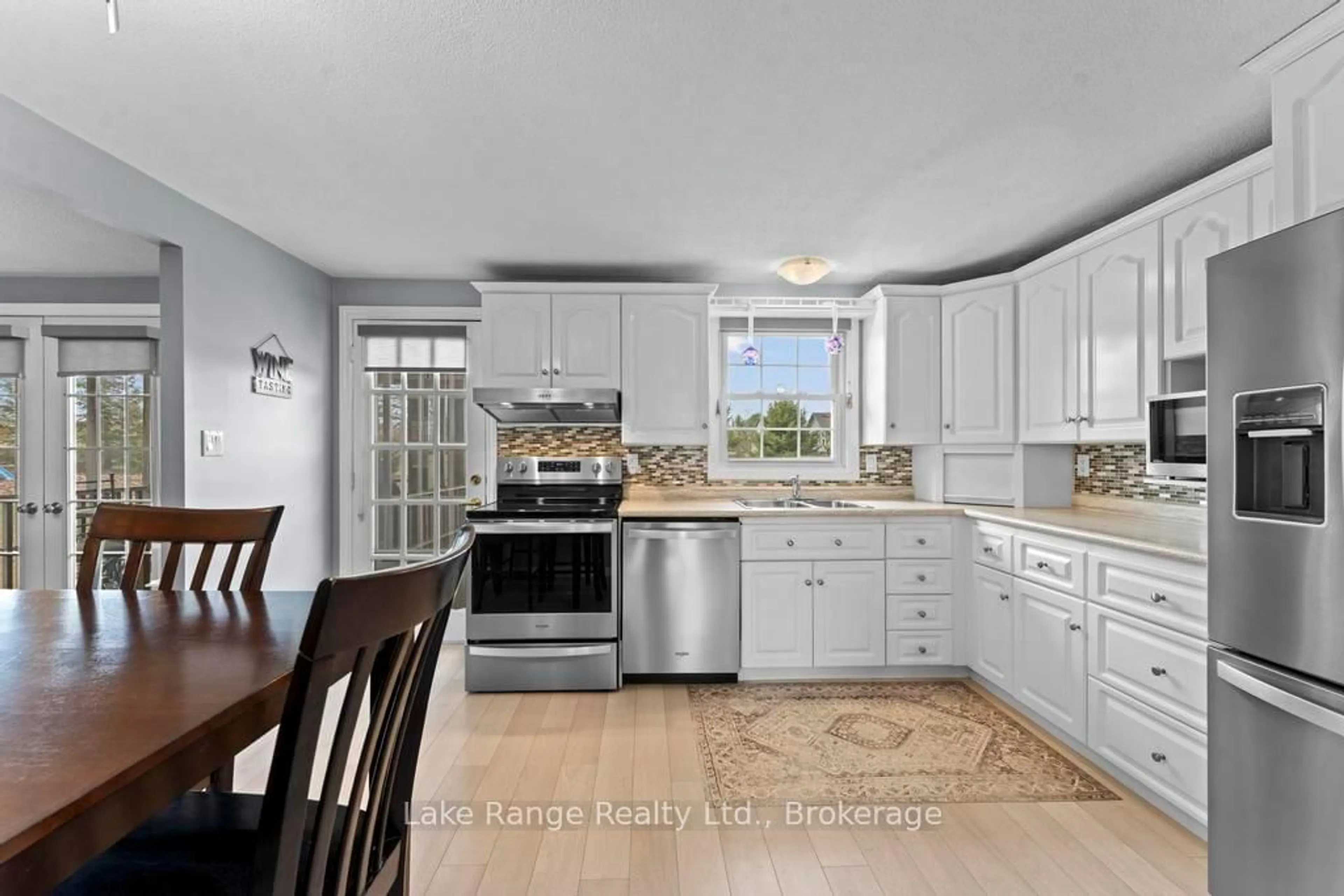 Open concept kitchen, ceramic/tile floor for 378 South Delhi St, Huron-Kinloss Ontario N0G 2H0