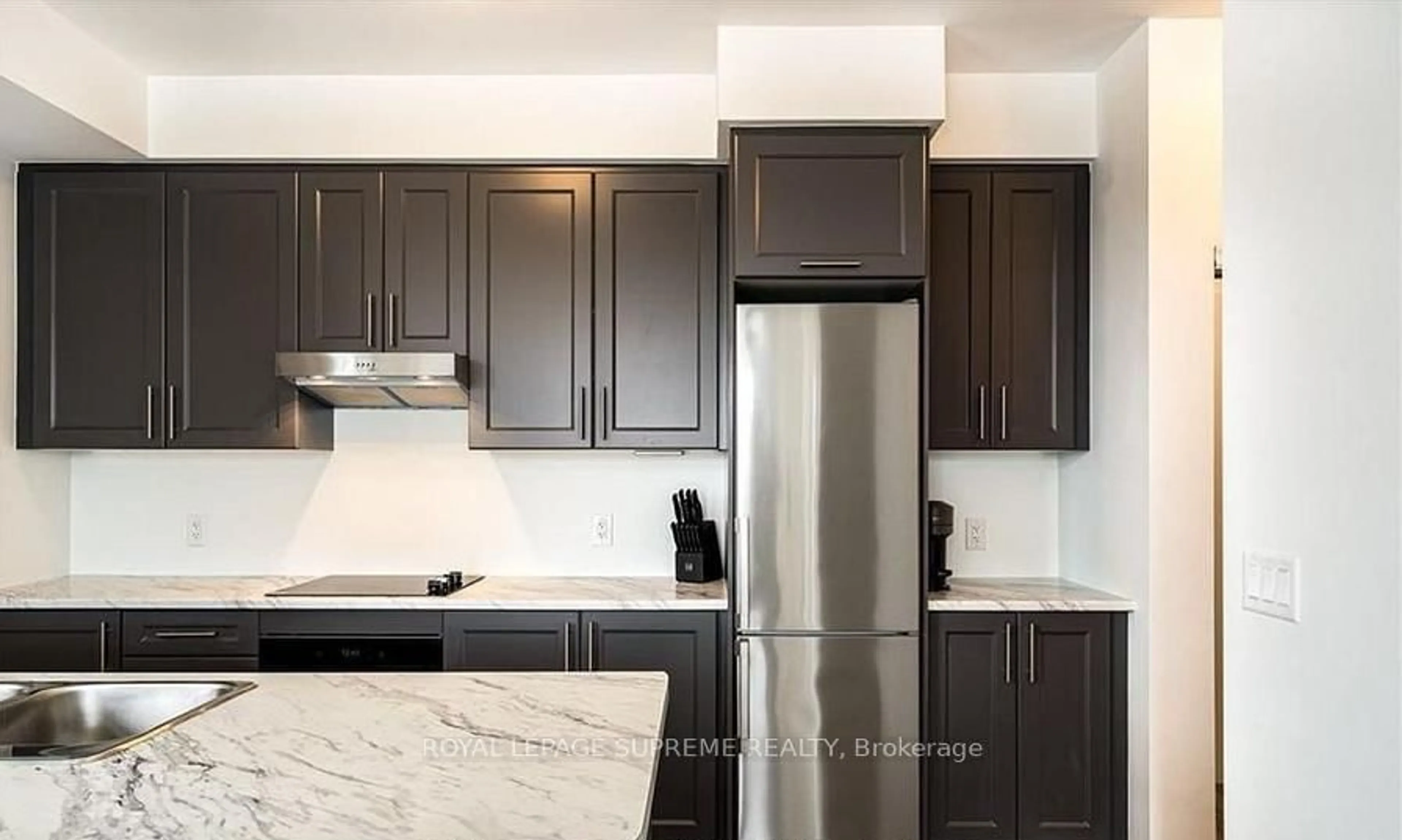 Unknown for 600 NORTH SERVICE Rd #324, Hamilton Ontario L8E 5A7