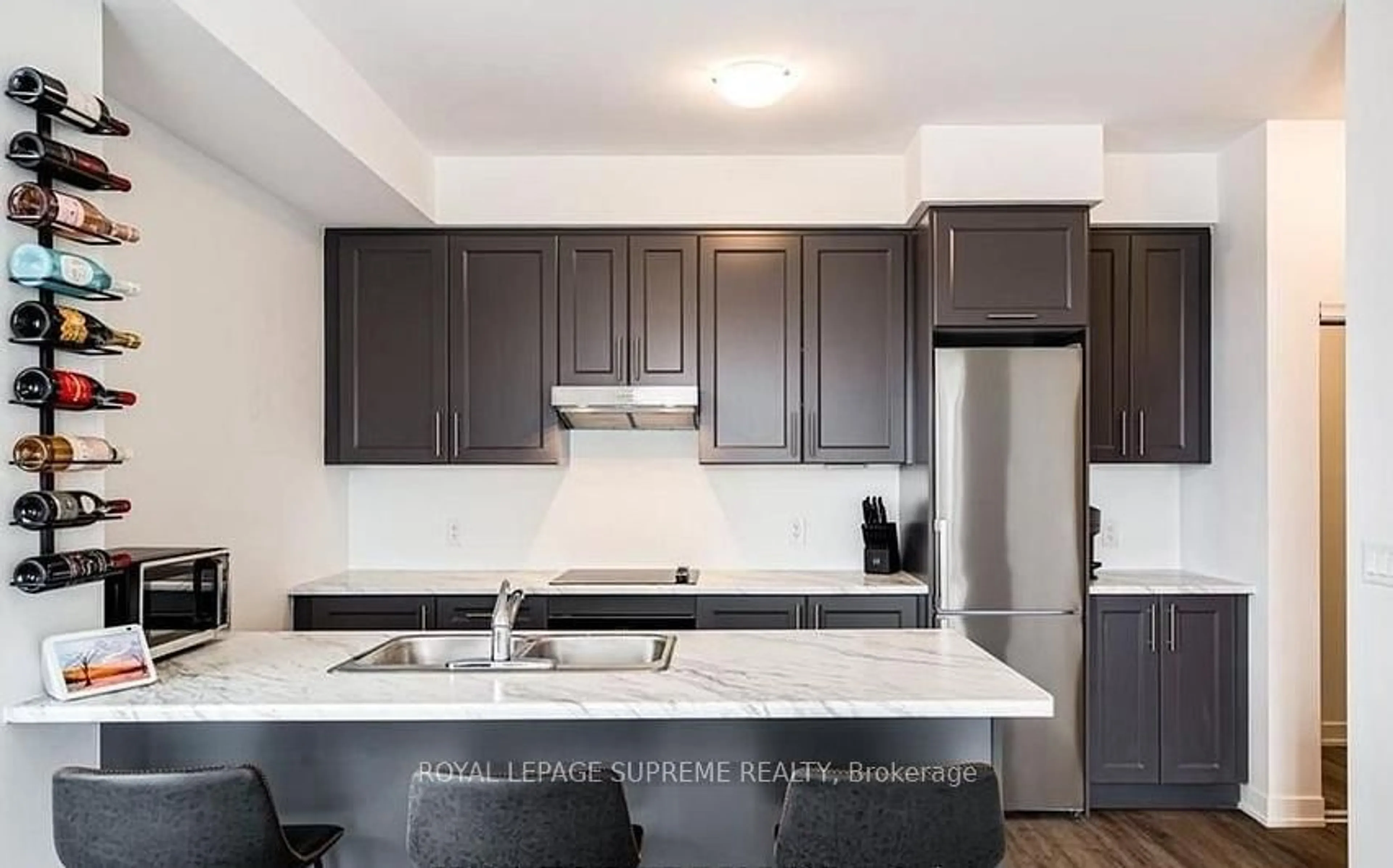 Open concept kitchen, unknown for 600 NORTH SERVICE Rd #324, Hamilton Ontario L8E 5A7
