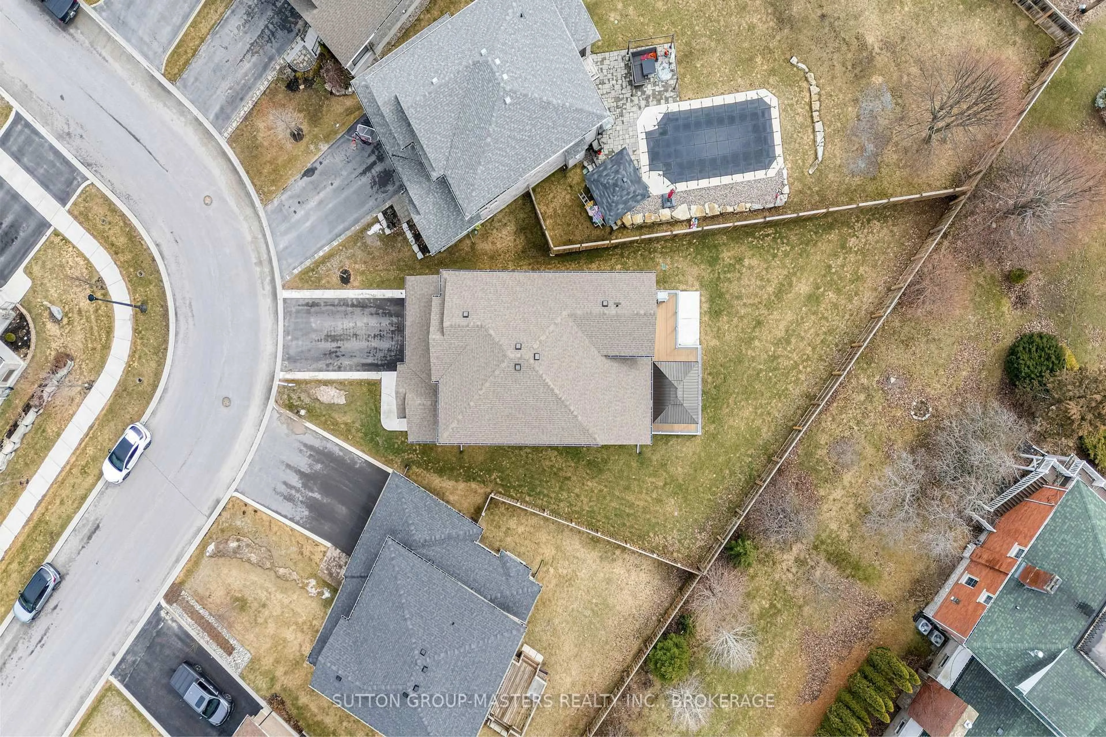A pic from outside/outdoor area/front of a property/back of a property/a pic from drone, street for 262 Pauline Tom Ave, Kingston Ontario K7K 0G1