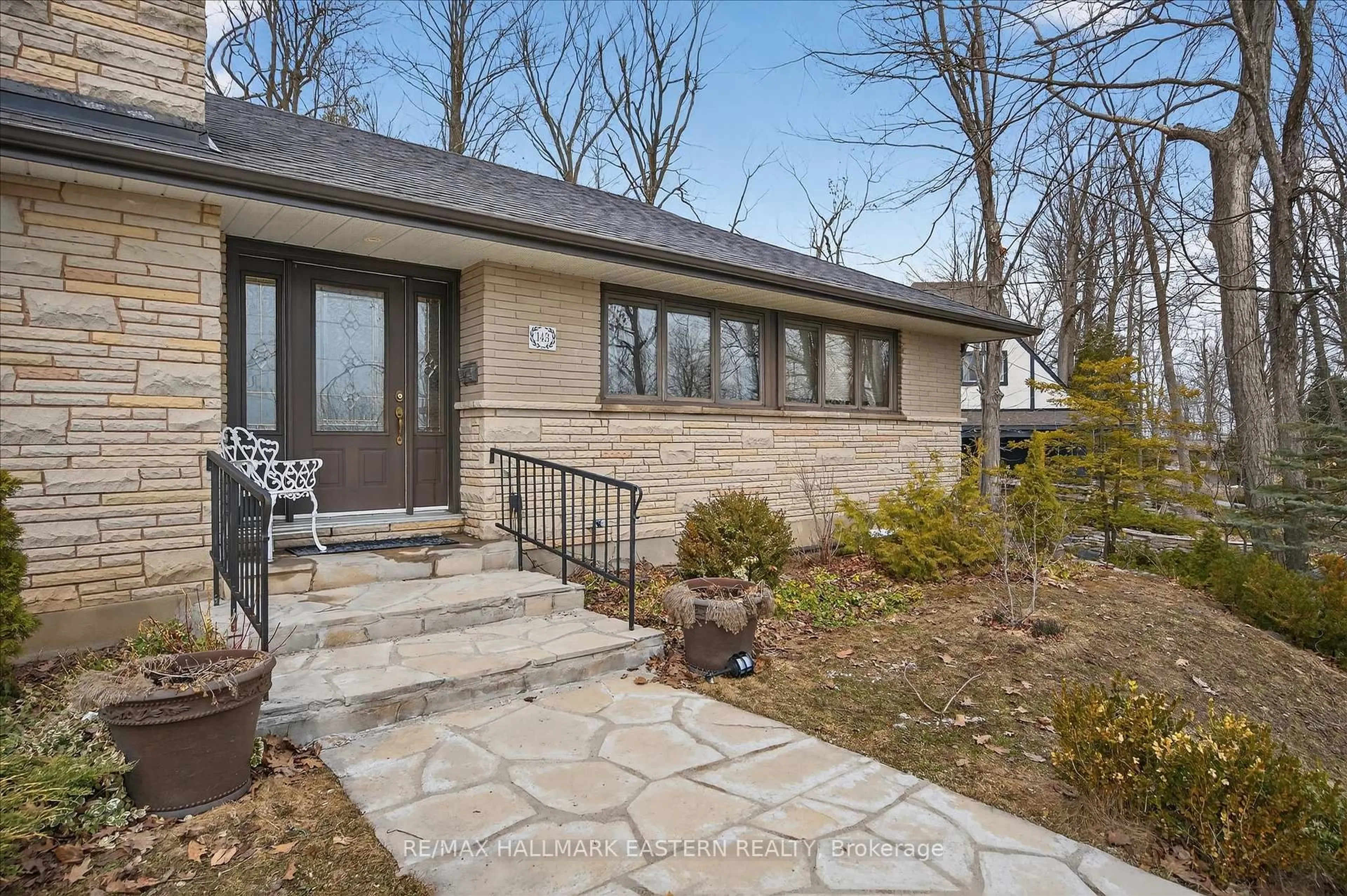 Unknown for 143 Ridgewood Rd, Peterborough Ontario K9J 1P2