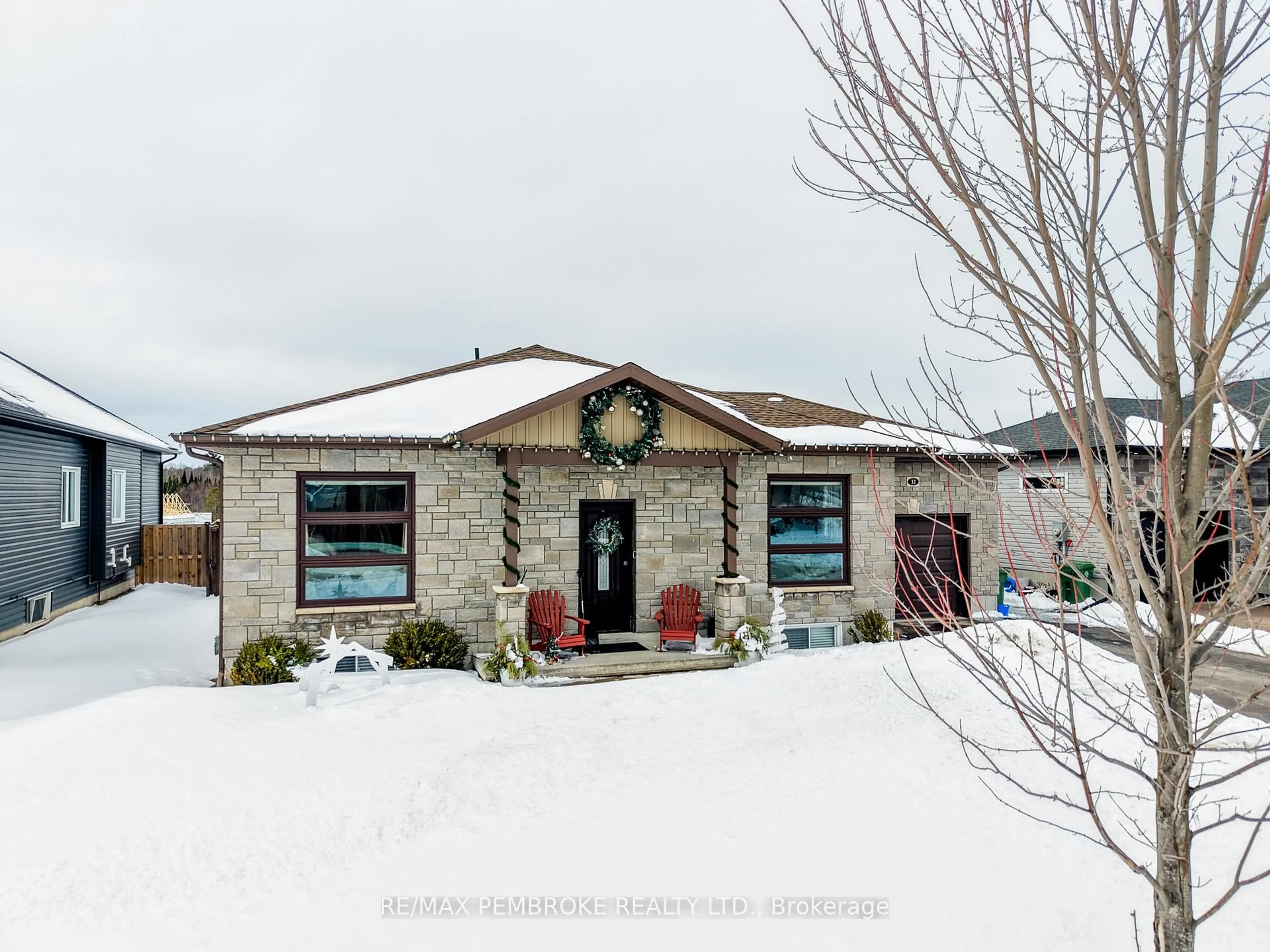 Unknown for 32 Marquis Dr, Petawawa Ontario K8H 0E5