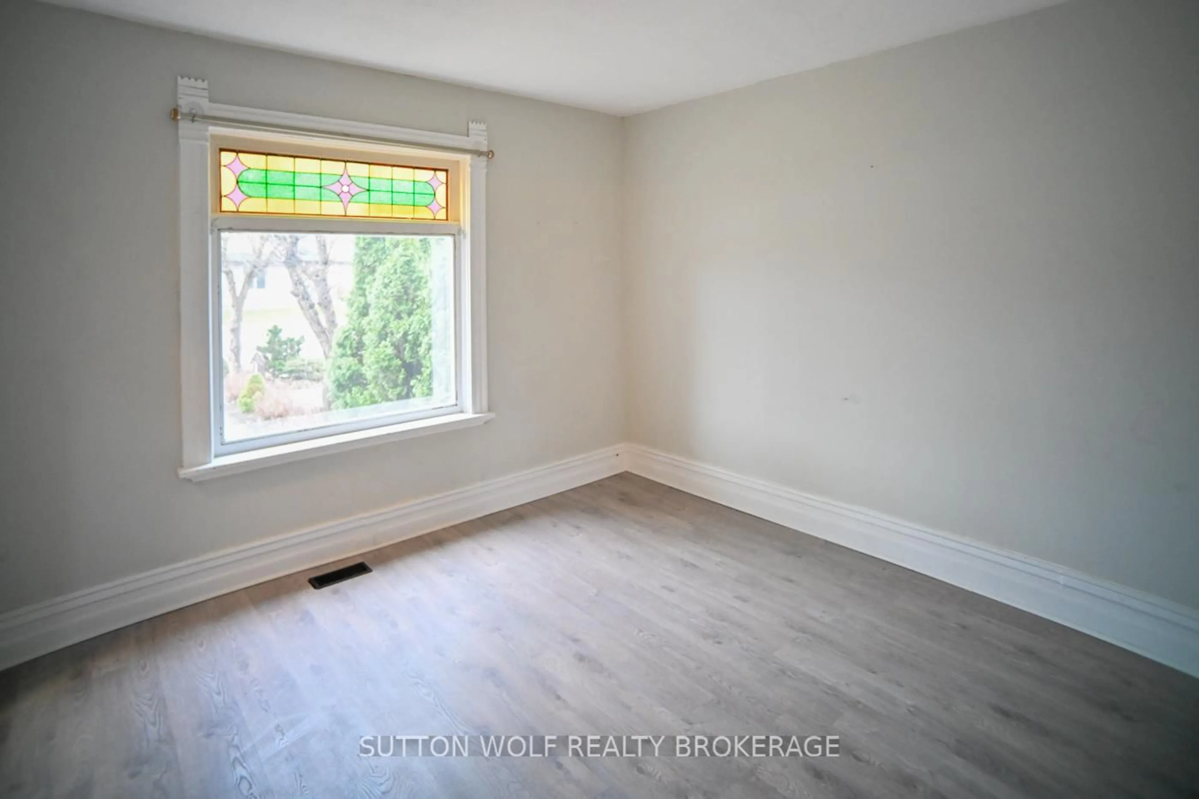 A pic of a room for 24 Colborne St, Strathroy-Caradoc Ontario N7G 2L9