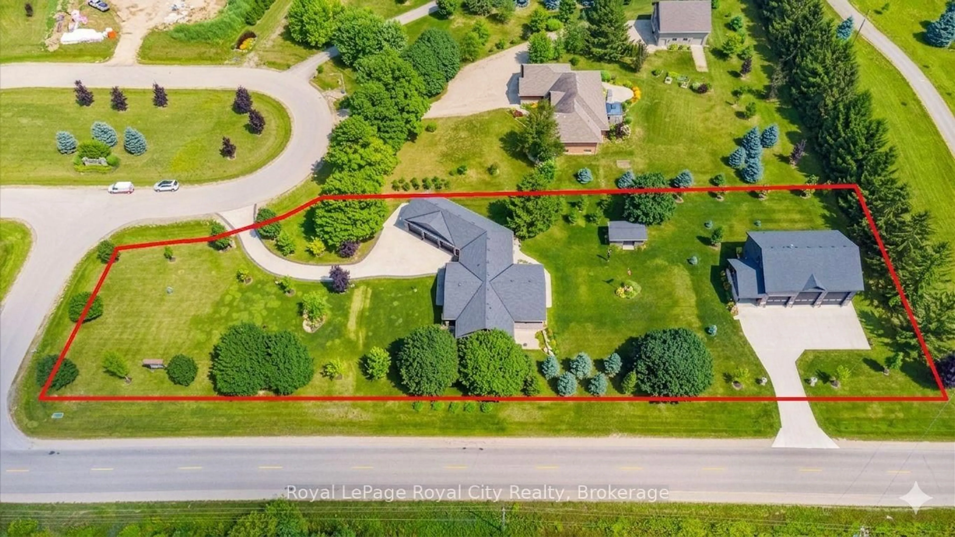 A pic from outside/outdoor area/front of a property/back of a property/a pic from drone, street for 100 Harris Cres, Southgate Ontario N0G 2L0