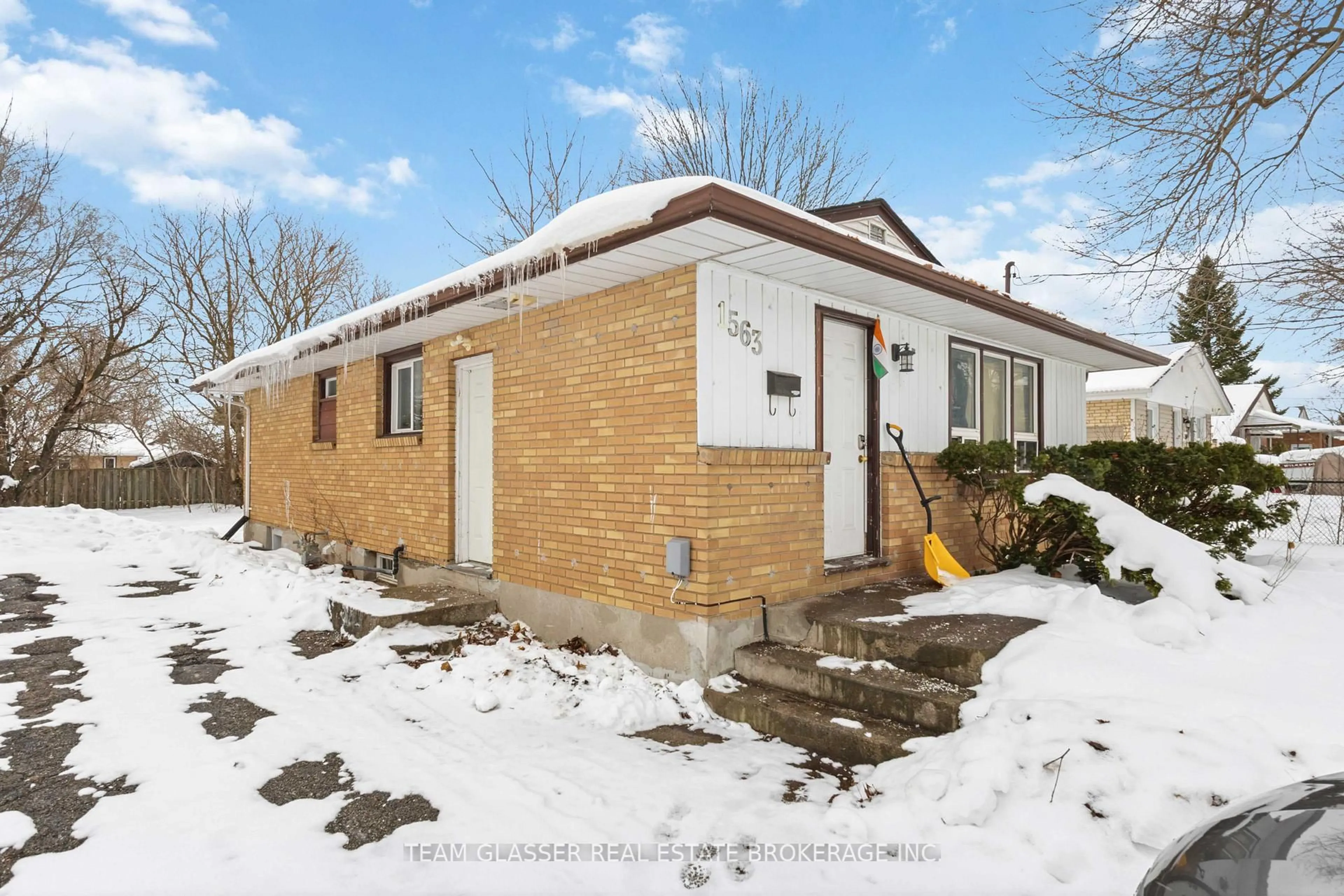 Home with brick exterior material, street for 1563 Dale St, London East Ontario N5V 1Y1