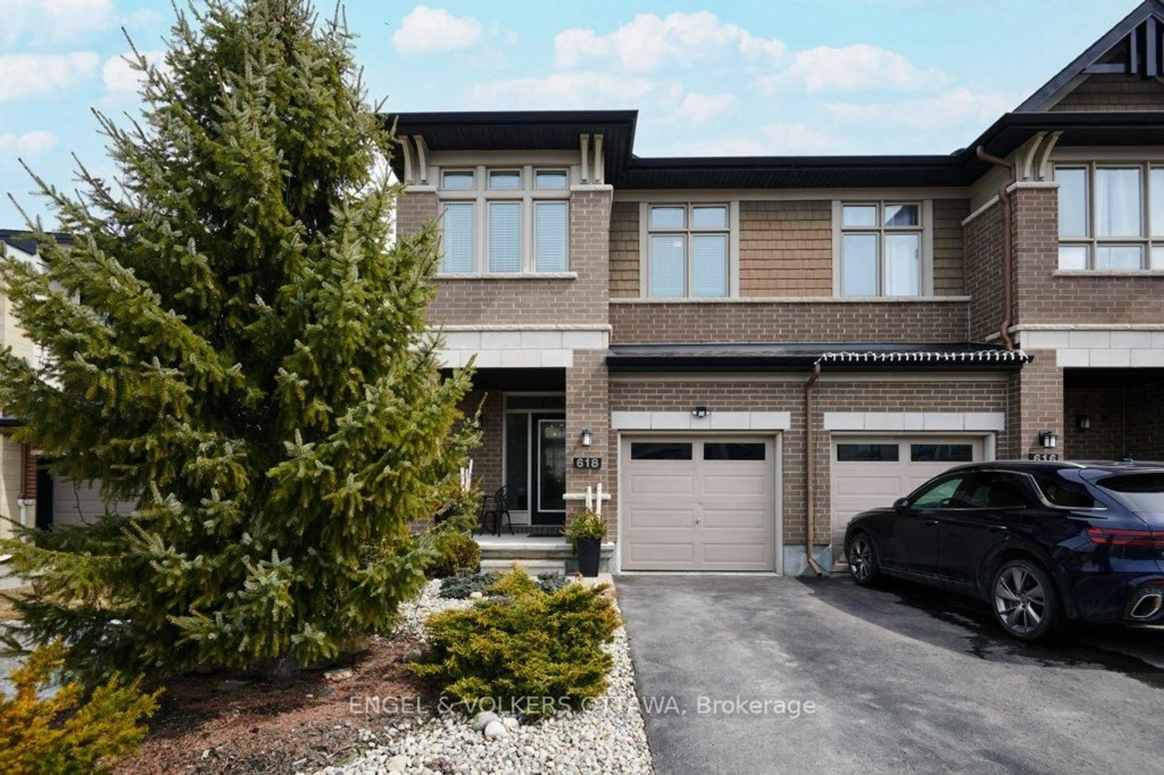 Home with brick exterior material, street for 618 Guernsey Pl, Ottawa Ontario K4M 0E2