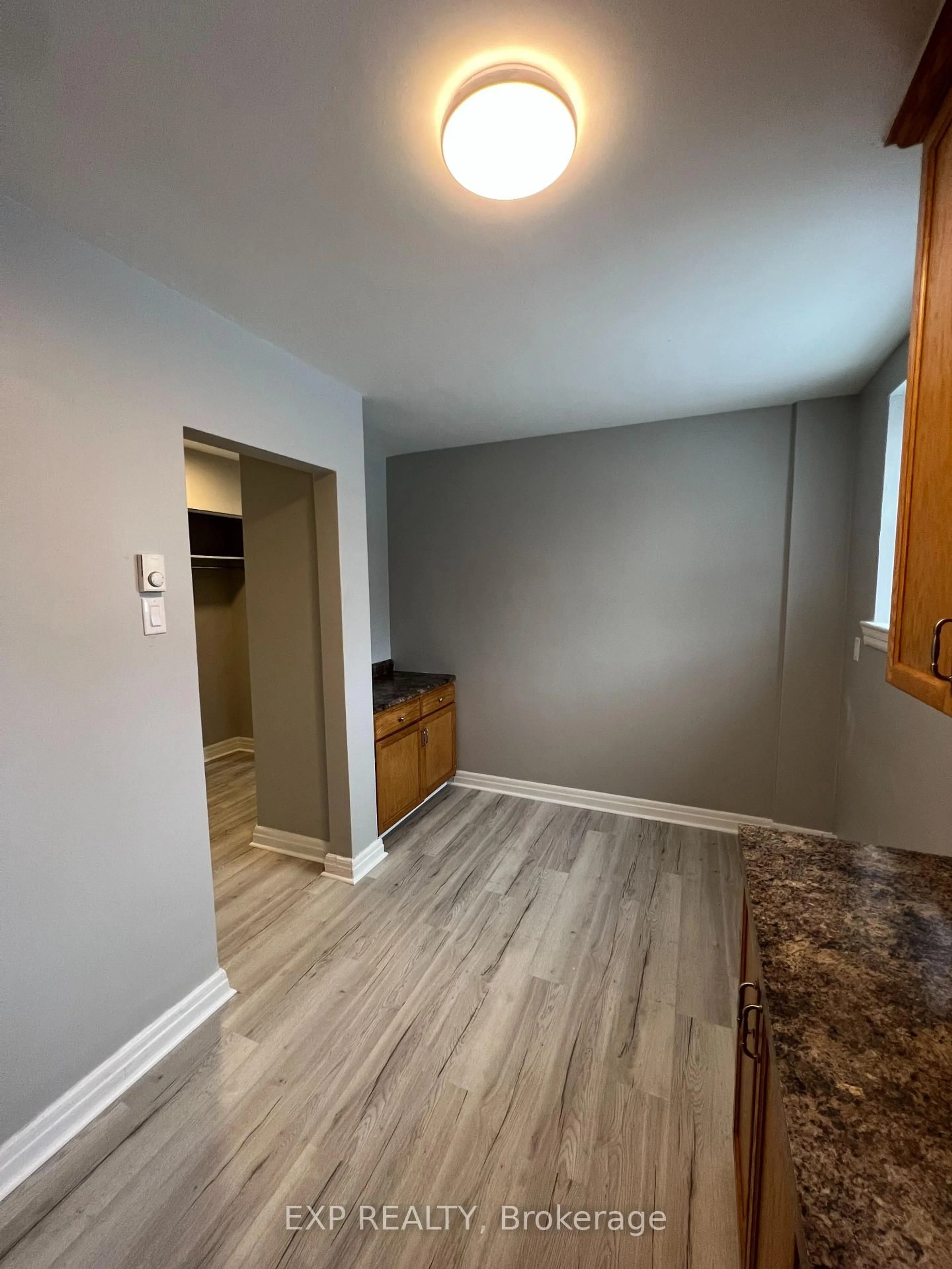 A pic of a room for 1119 Merivale Rd, Ottawa Ontario K1Z 6B1