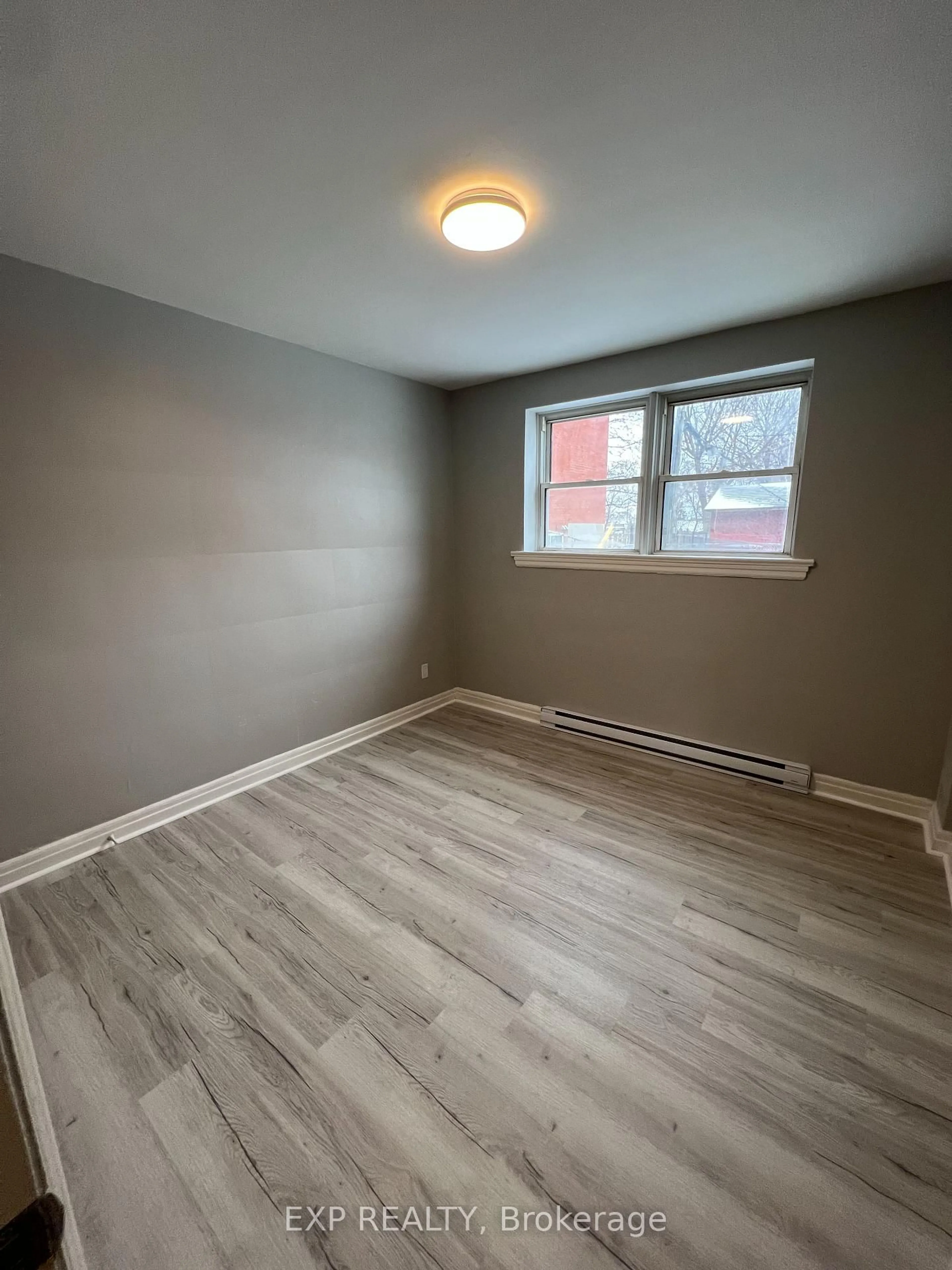 A pic of a room for 1119 Merivale Rd, Ottawa Ontario K1Z 6B1