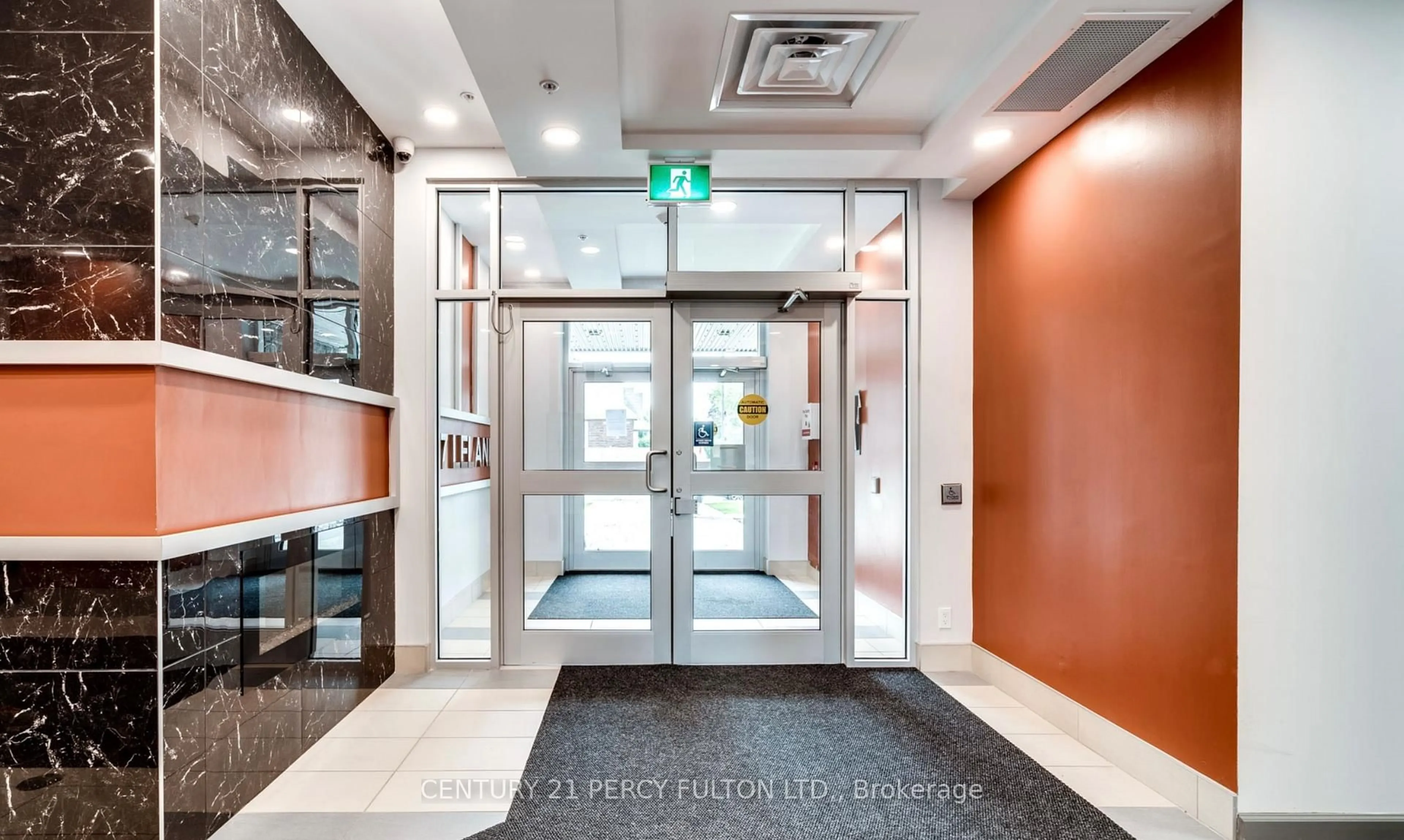 Indoor foyer for 77 Leland St #210, Hamilton Ontario L8S 3A1