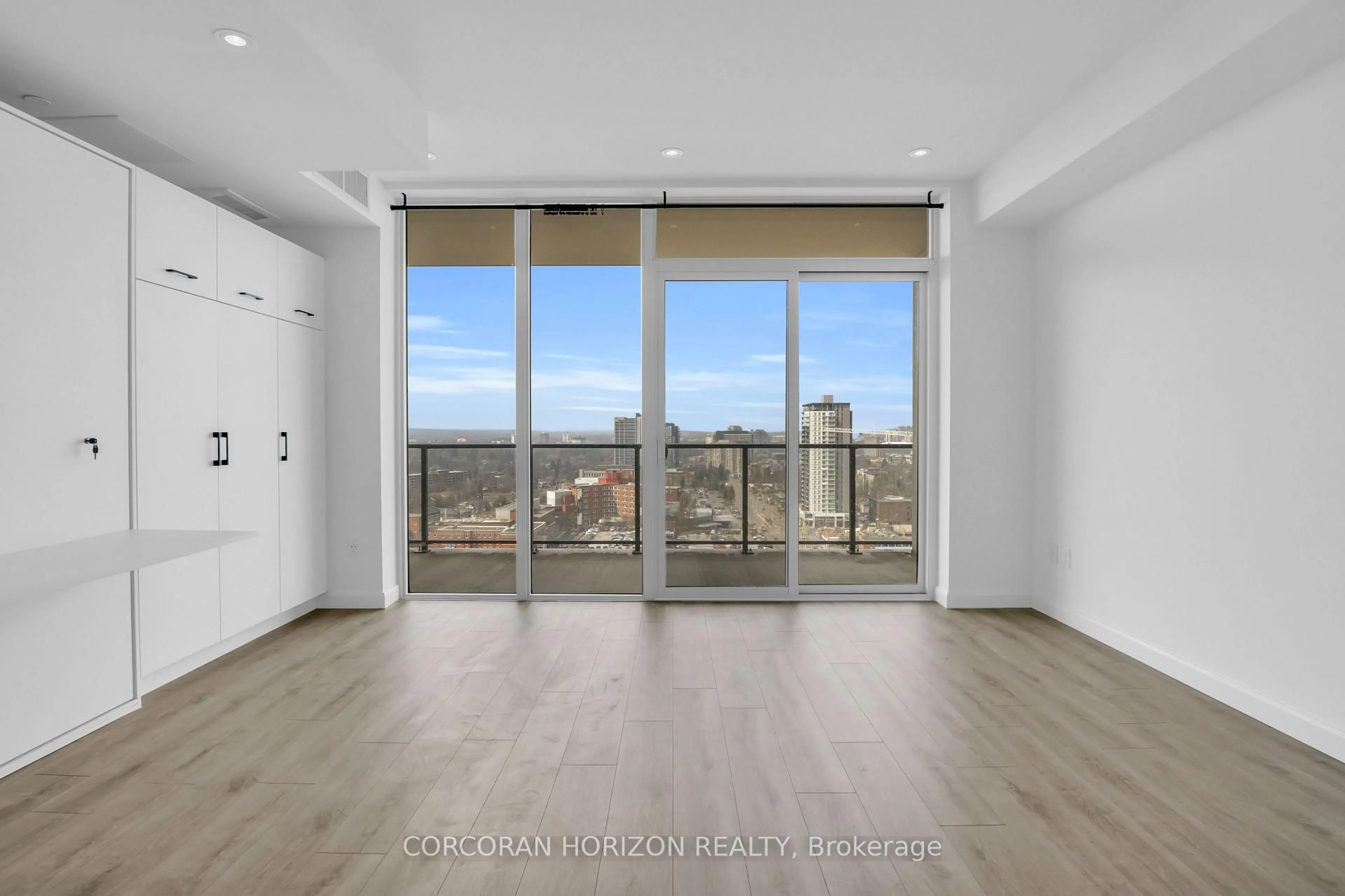 Unknown for 741 King St #1711, Kitchener Ontario N2G 1E5