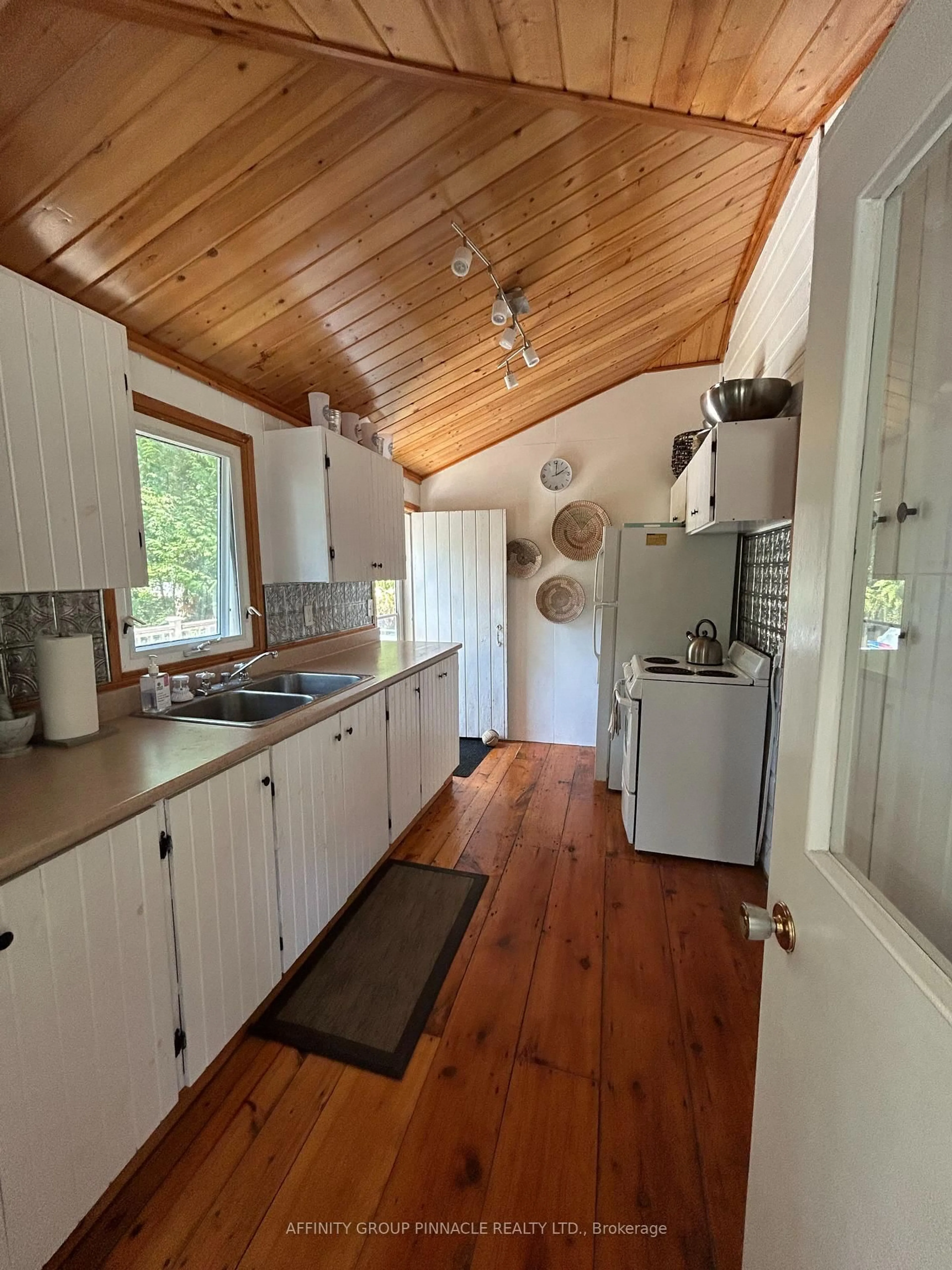 Unknown for 21 Third St, Kawartha Lakes Ontario K0M 1N0