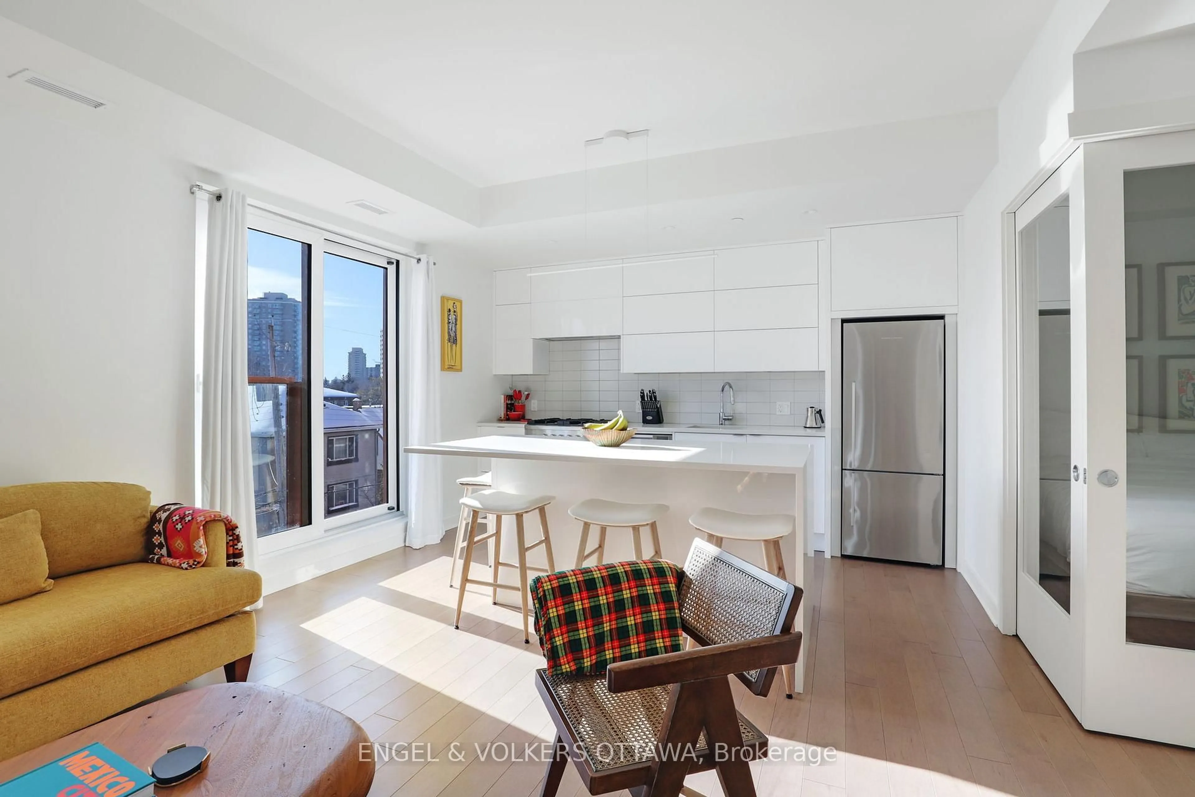 Open concept kitchen, unknown for 135 Barrette St #308, Ottawa Ontario K1L 7Z9