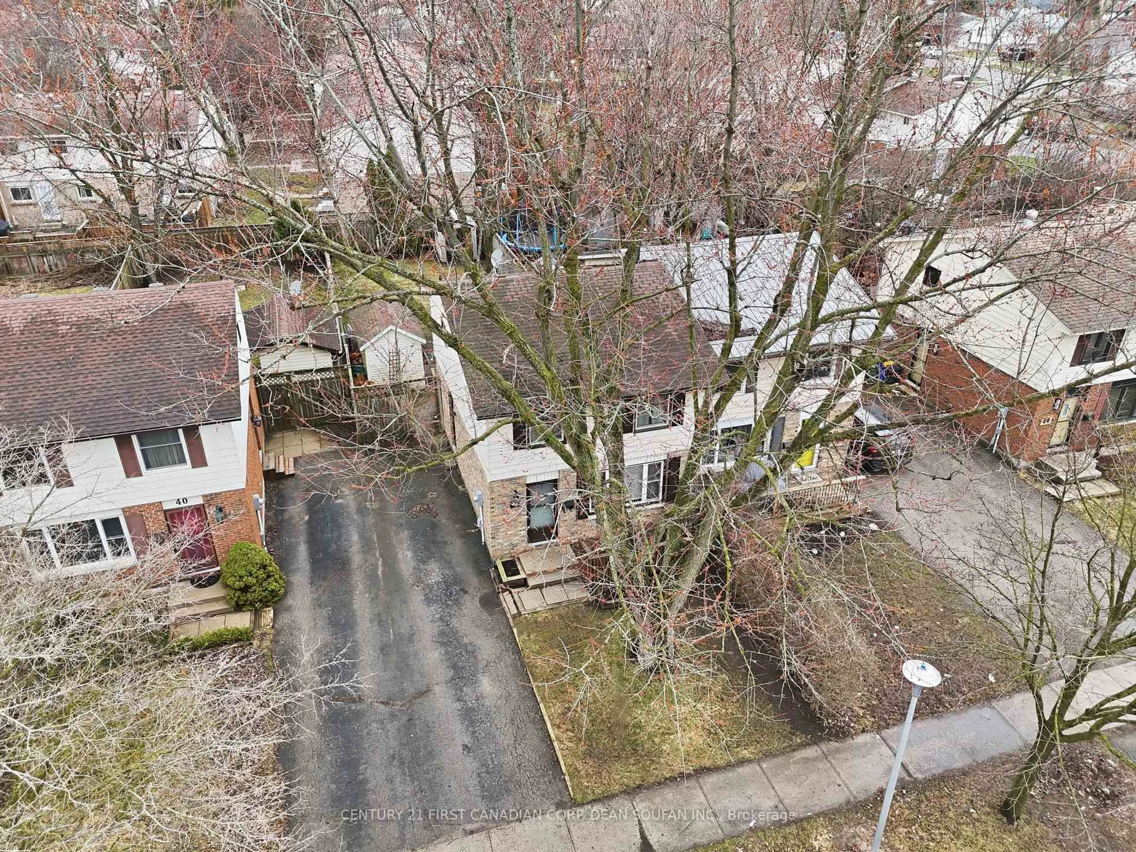 A pic from outside/outdoor area/front of a property/back of a property/a pic from drone, street for 42 Sasha Cres, London South Ontario N6E 2M5