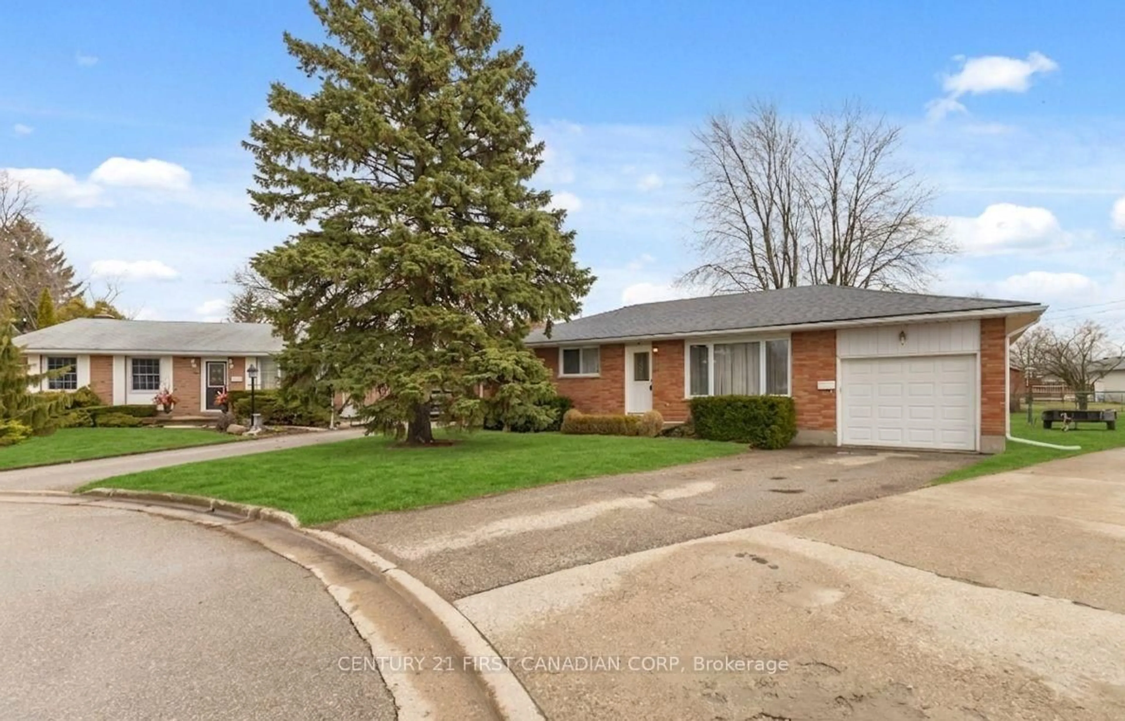 Home with brick exterior material, street for 7 Howard Pl, St. Thomas Ontario N5R 1E8