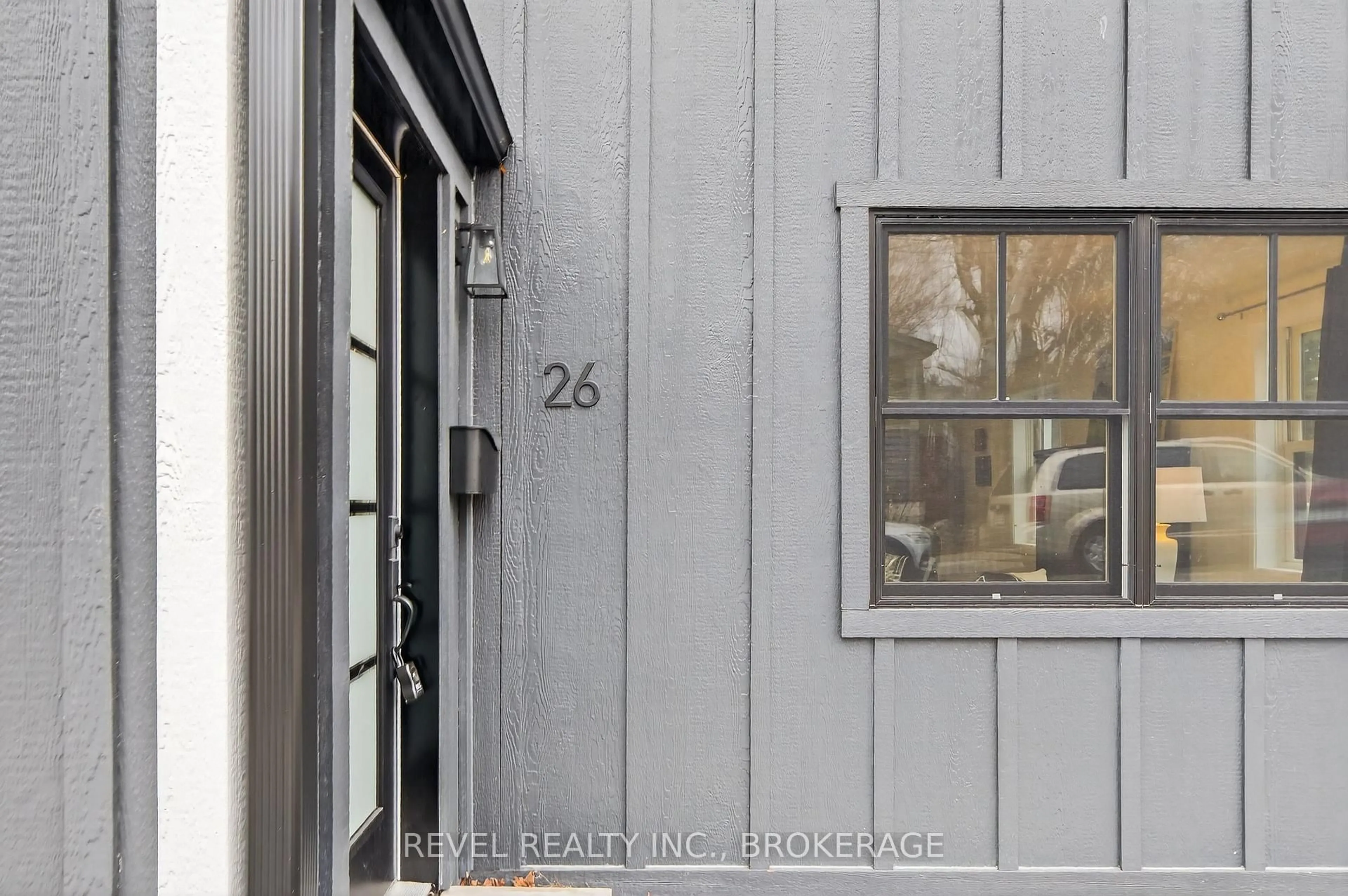 Indoor entryway for 26 Richard St, Kingston Ontario K7M 2J2