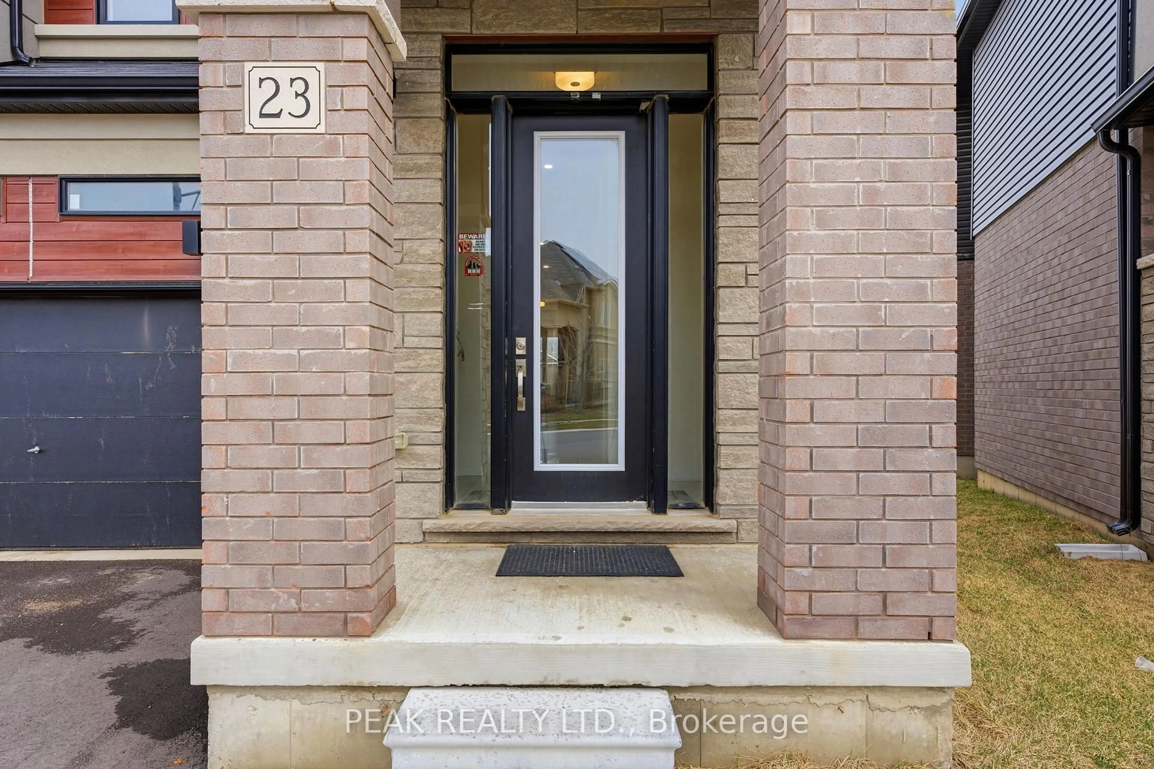 Indoor entryway for 23 Stokes Rd, Brant Ontario N3L 0L9