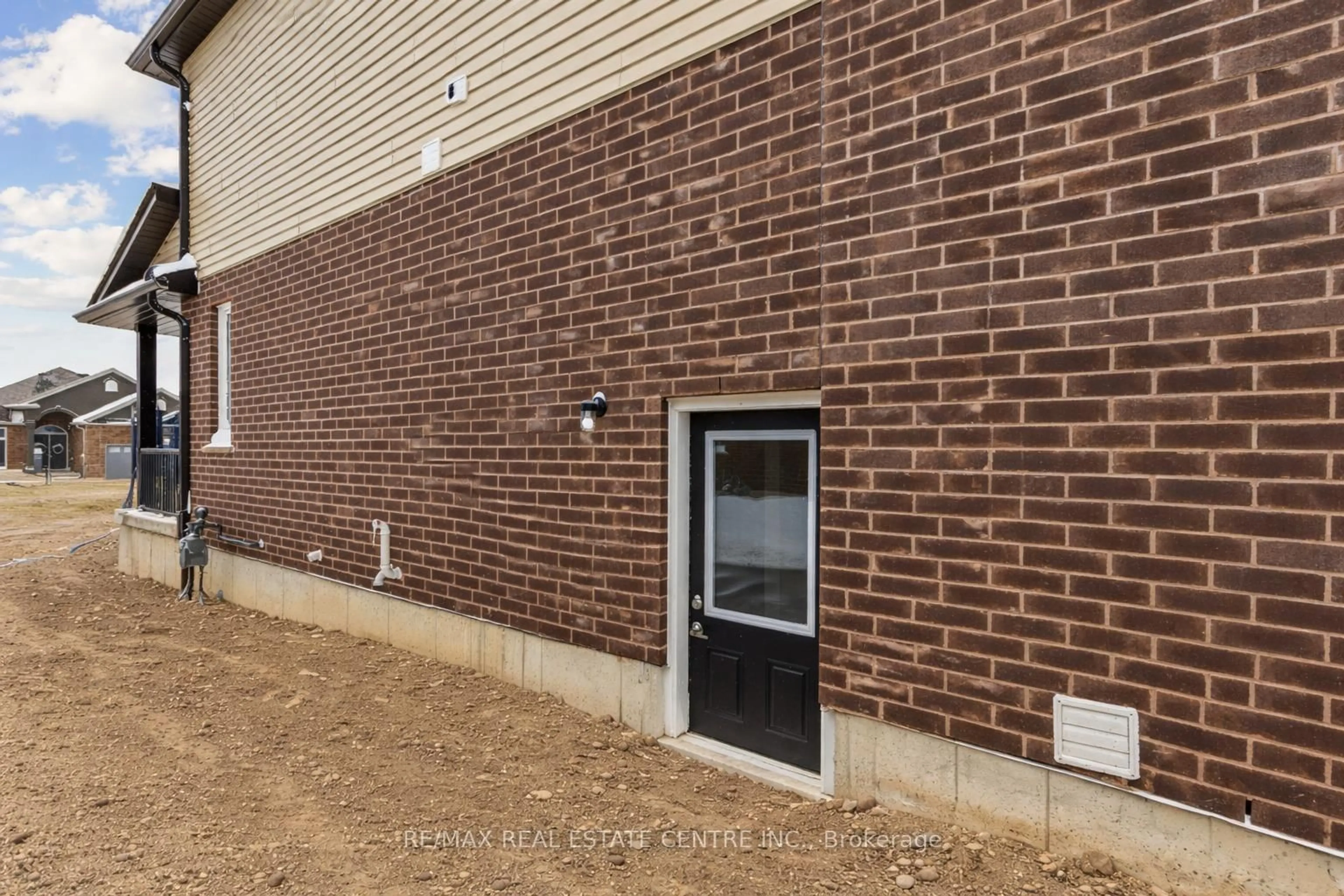 Unknown for 123 Maple St, Mapleton Ontario N0G 1P0