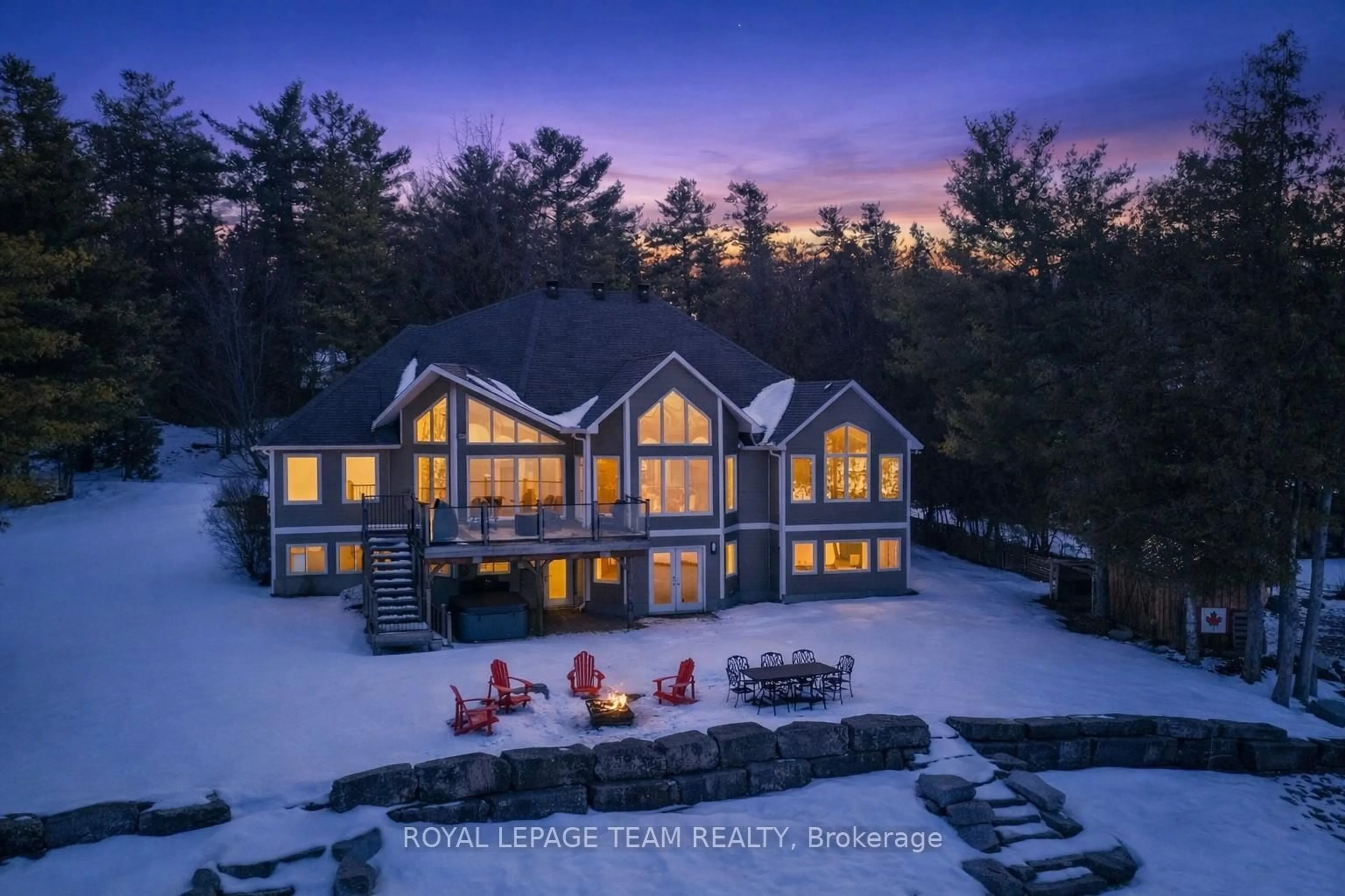 A pic from outside/outdoor area/front of a property/back of a property/a pic from drone, water/lake/river/ocean view for 3778 Armitage Ave, Ottawa Ontario K0A 1T0