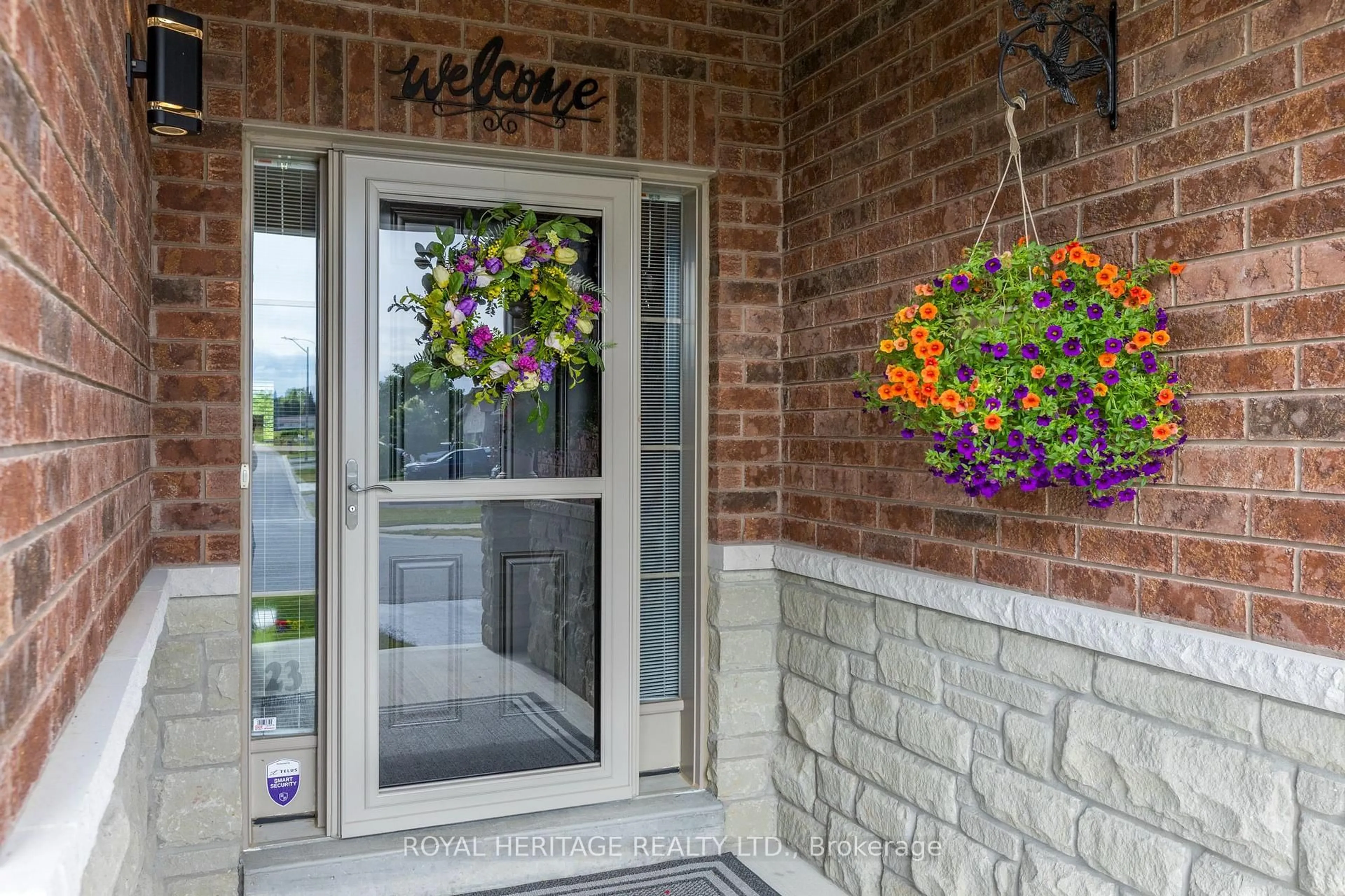 Indoor entryway for 23 Old Trafford Dr, Trent Hills Ontario K0L 1Y0