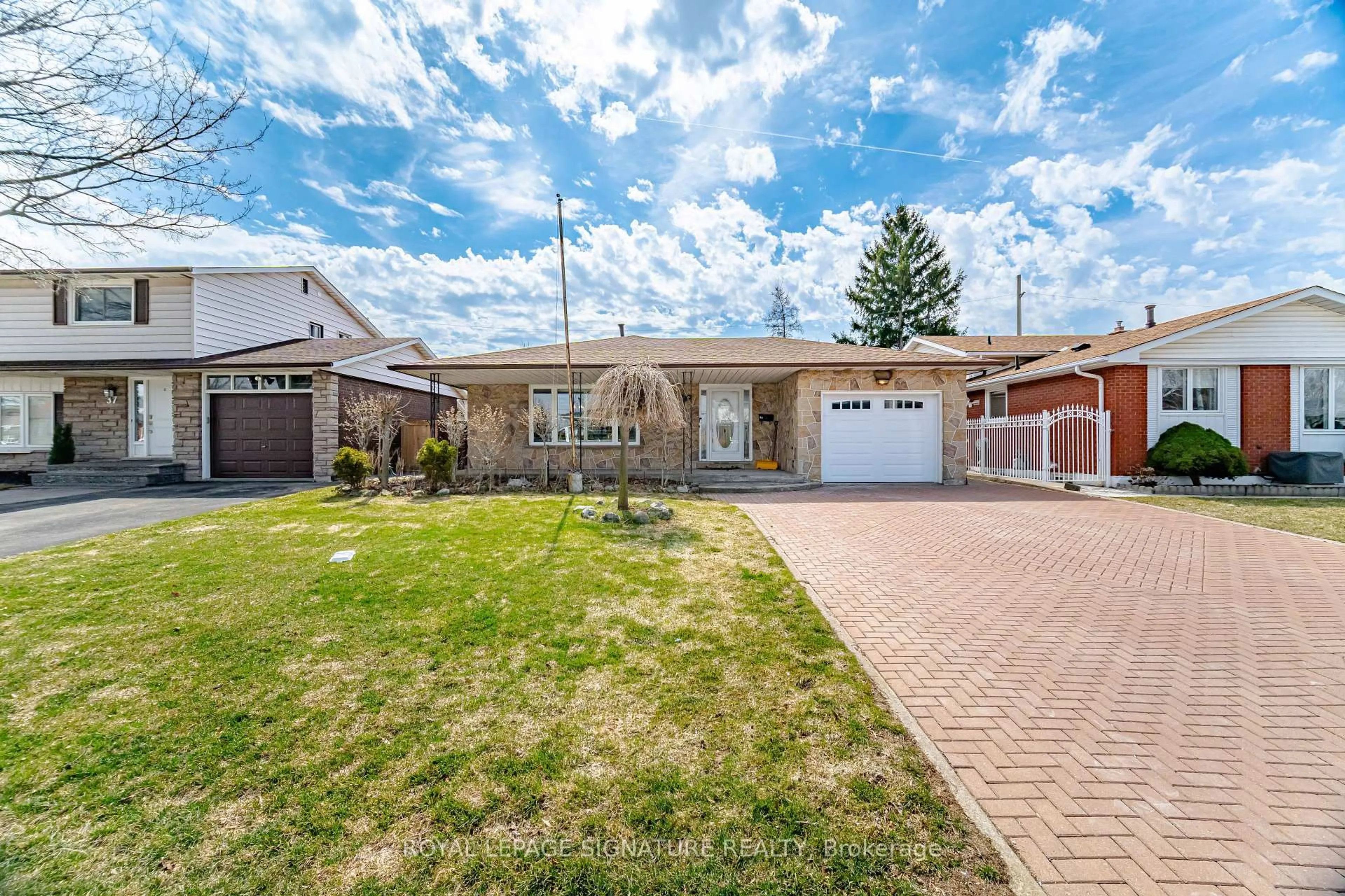 Unknown for 39 Darlington Dr, Hamilton Ontario L9C 2L8