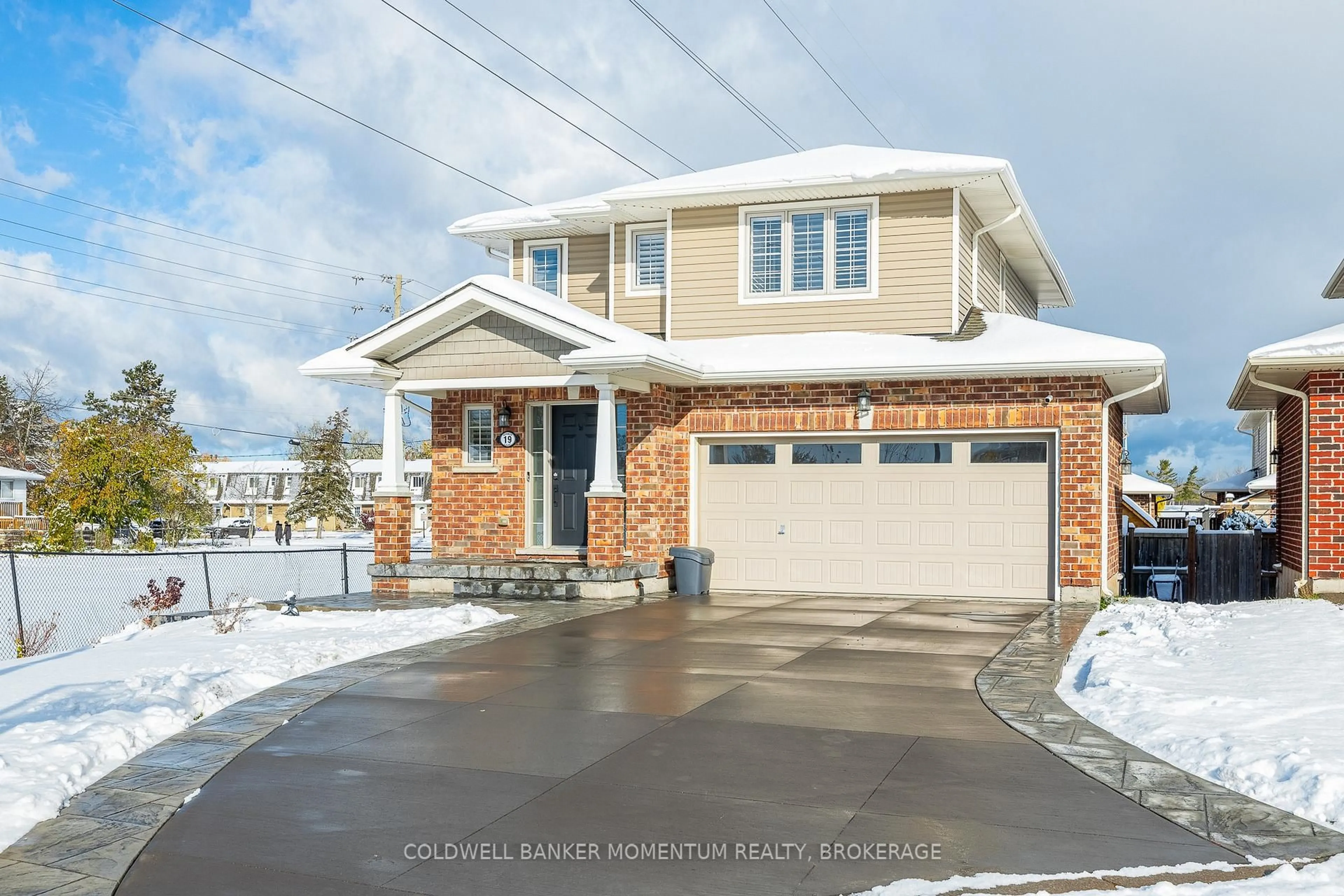 Home with brick exterior material, street for 19 Kenmar Crt, St. Catharines Ontario L2P 0E4