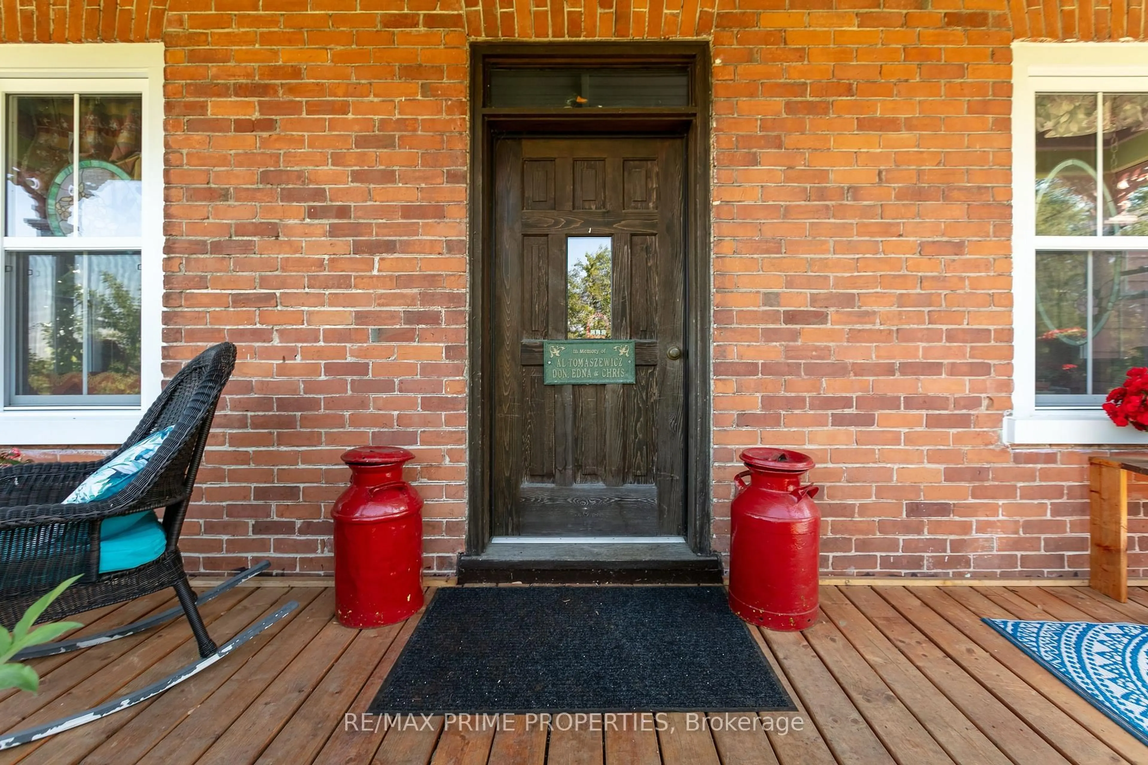 Indoor entryway for 650 CONCESSION 1 Rd, Hawkesbury Ontario K0B 1B0