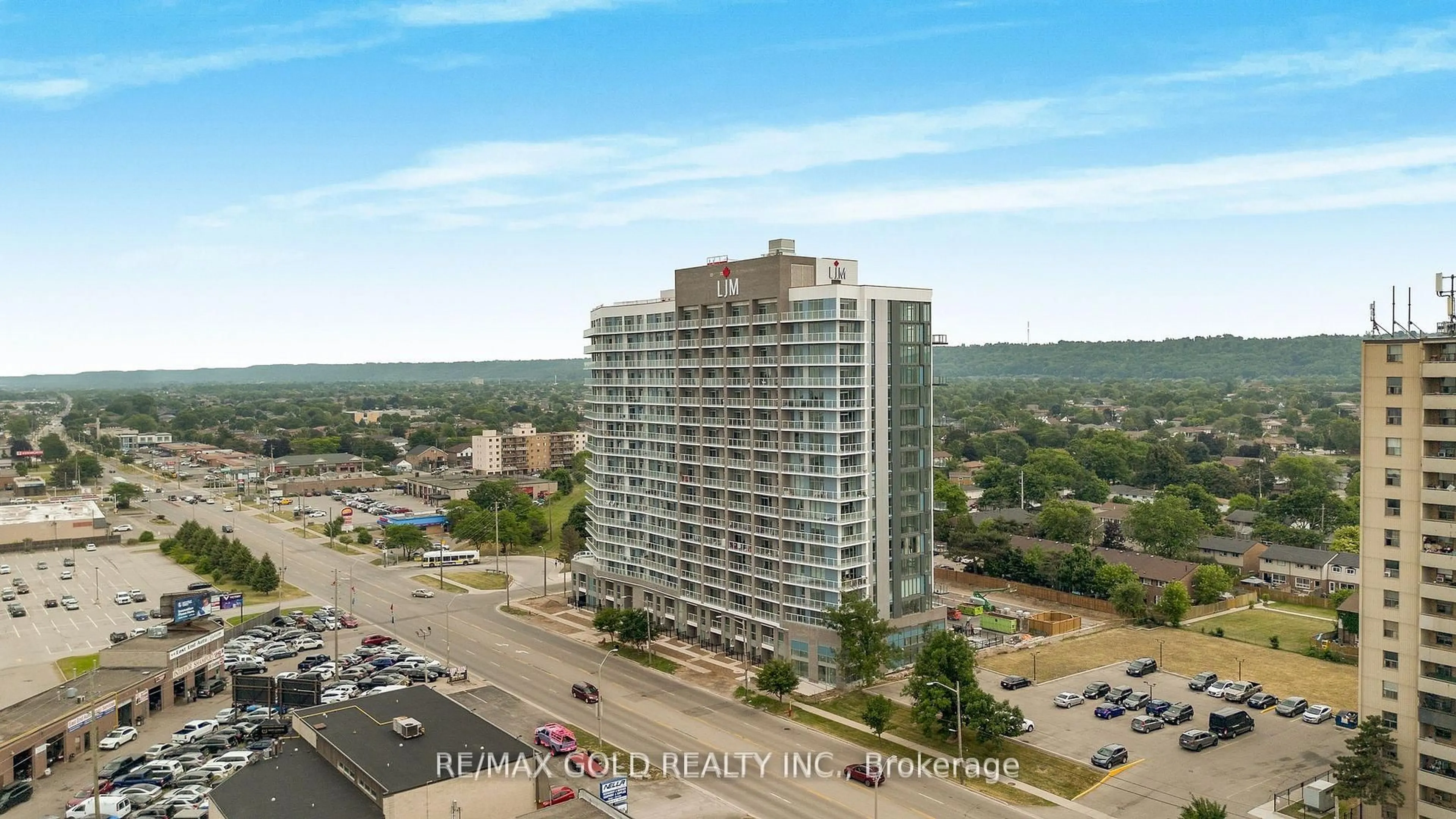 A pic from outside/outdoor area/front of a property/back of a property/a pic from drone, city buildings view from balcony for 2782 Barton St #803, Hamilton Ontario L8E 0L3