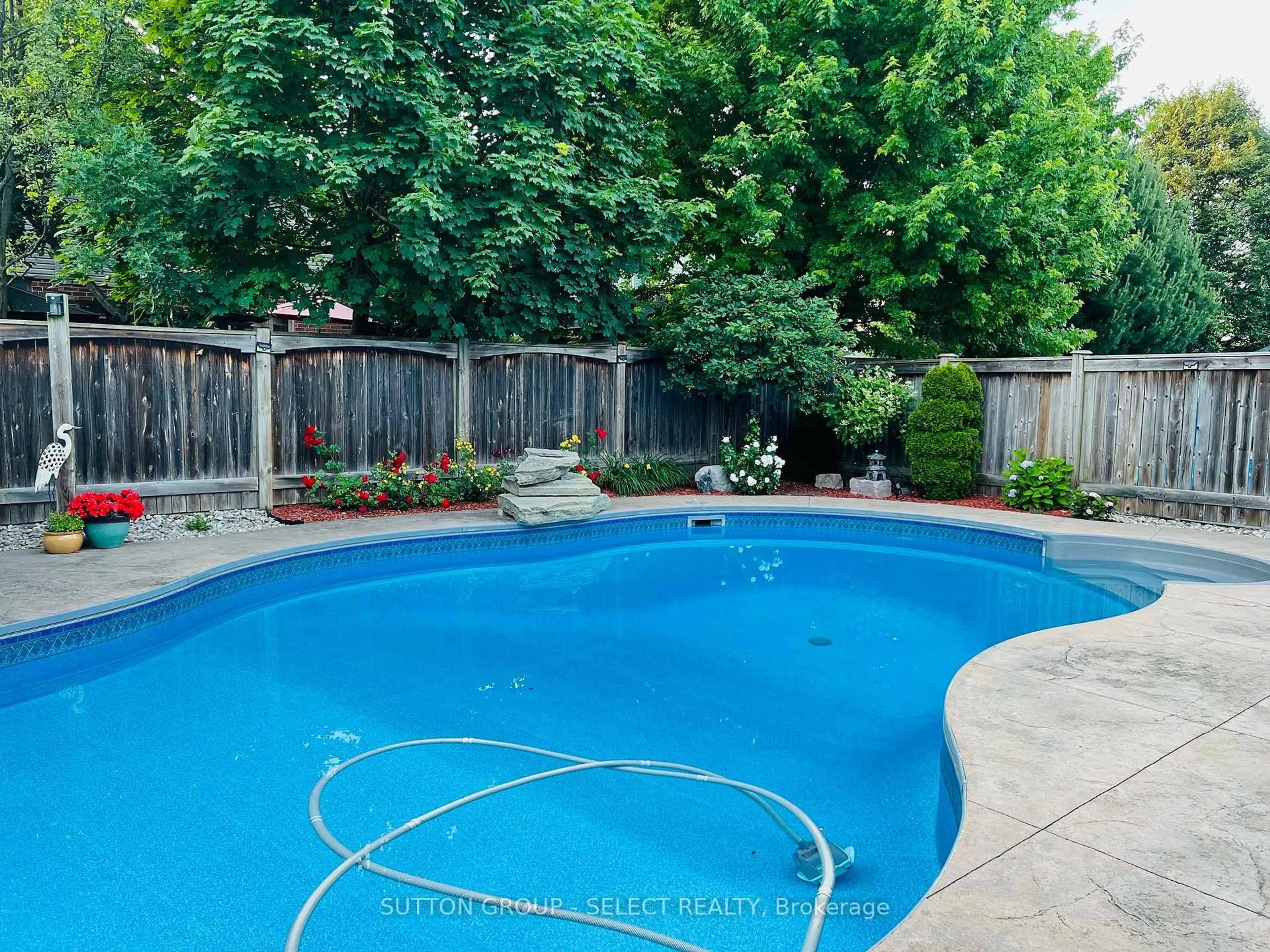 Pool for 294 Berryhill Dr, London North Ontario N5X 4M4