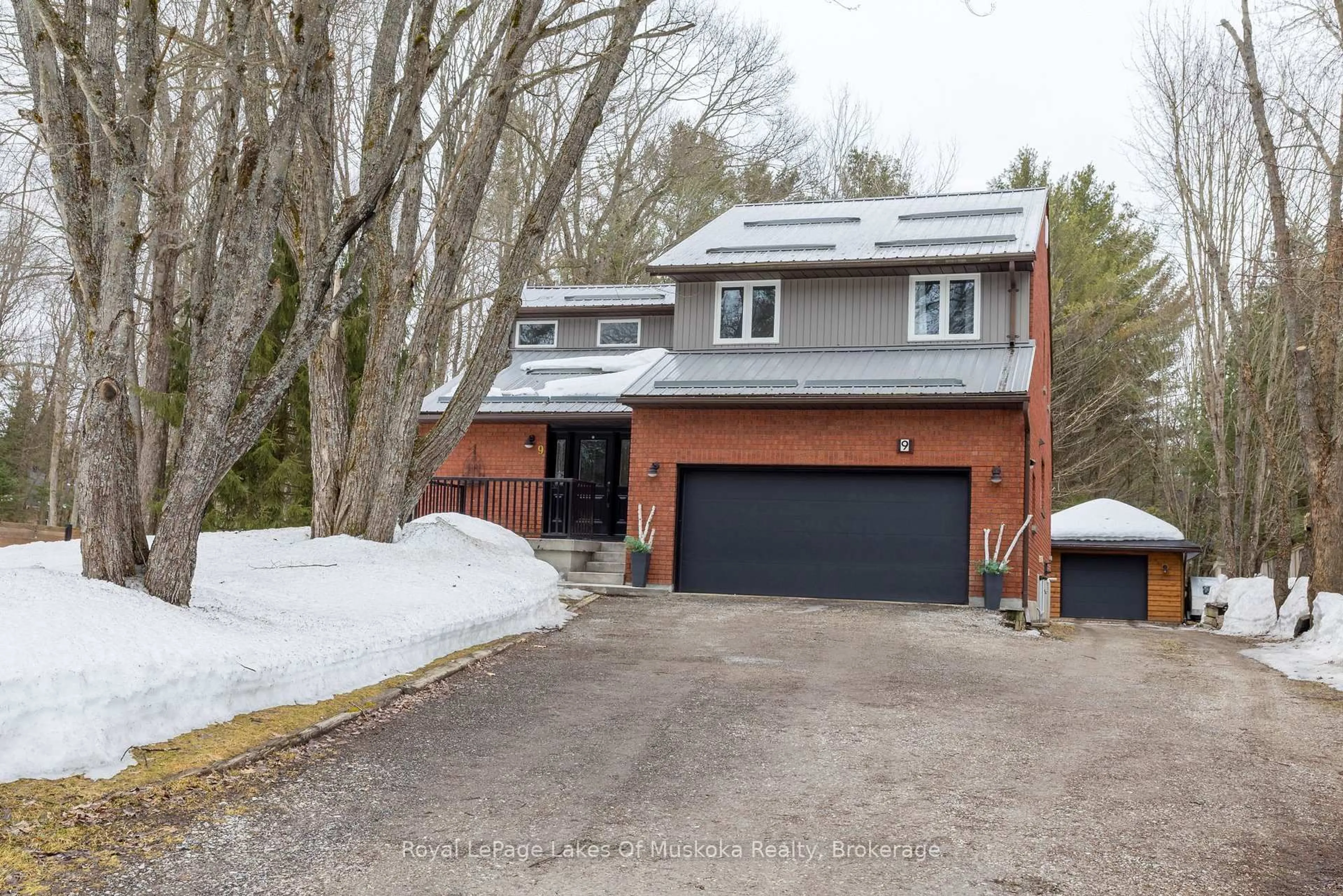 Home with brick exterior material, street for 9 Daleman Dr, Bracebridge Ontario P1L 1A8