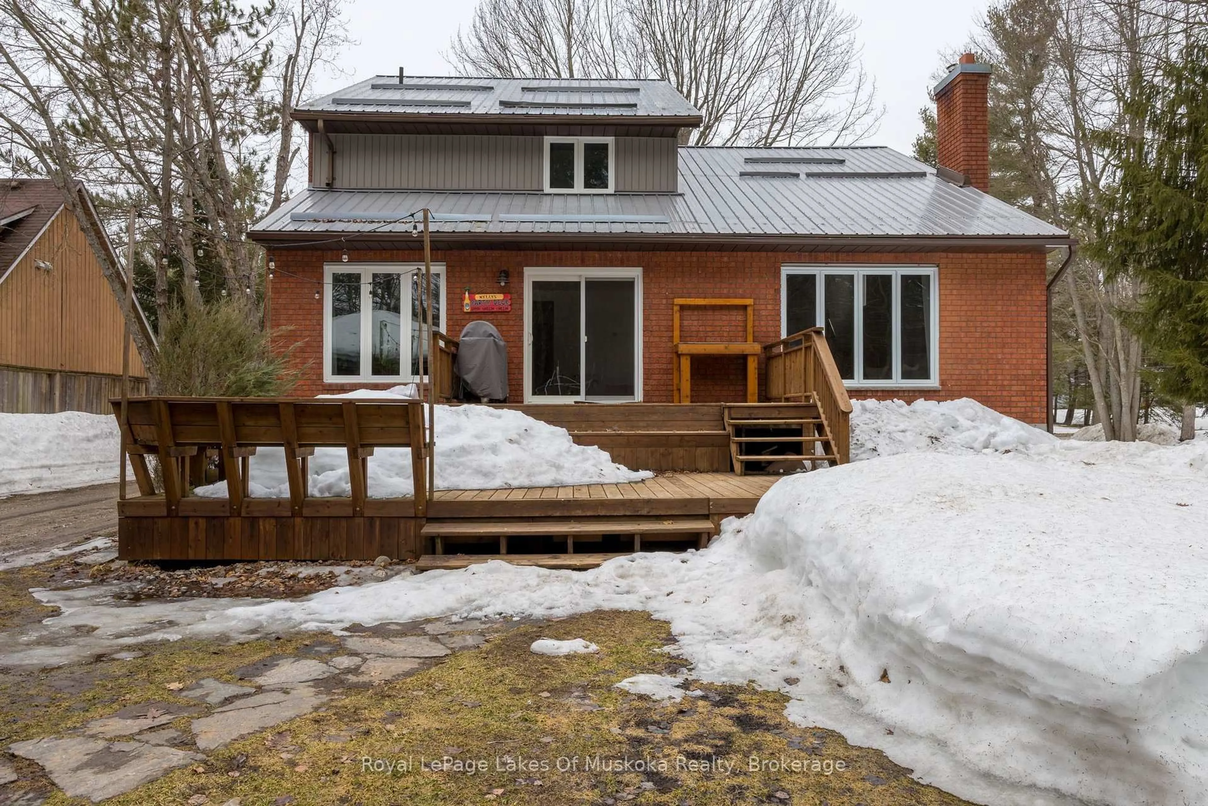 Unknown for 9 Daleman Dr, Bracebridge Ontario P1L 1A8