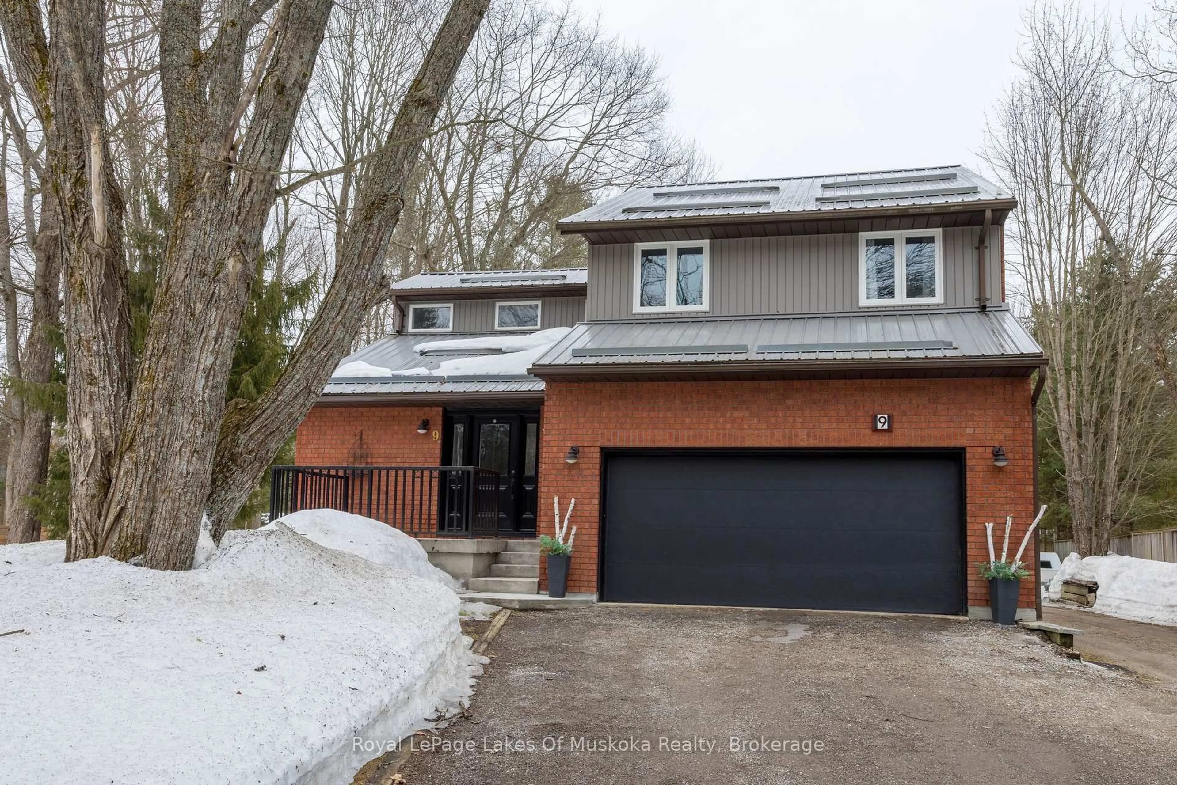 Home with brick exterior material, street for 9 Daleman Dr, Bracebridge Ontario P1L 1A8