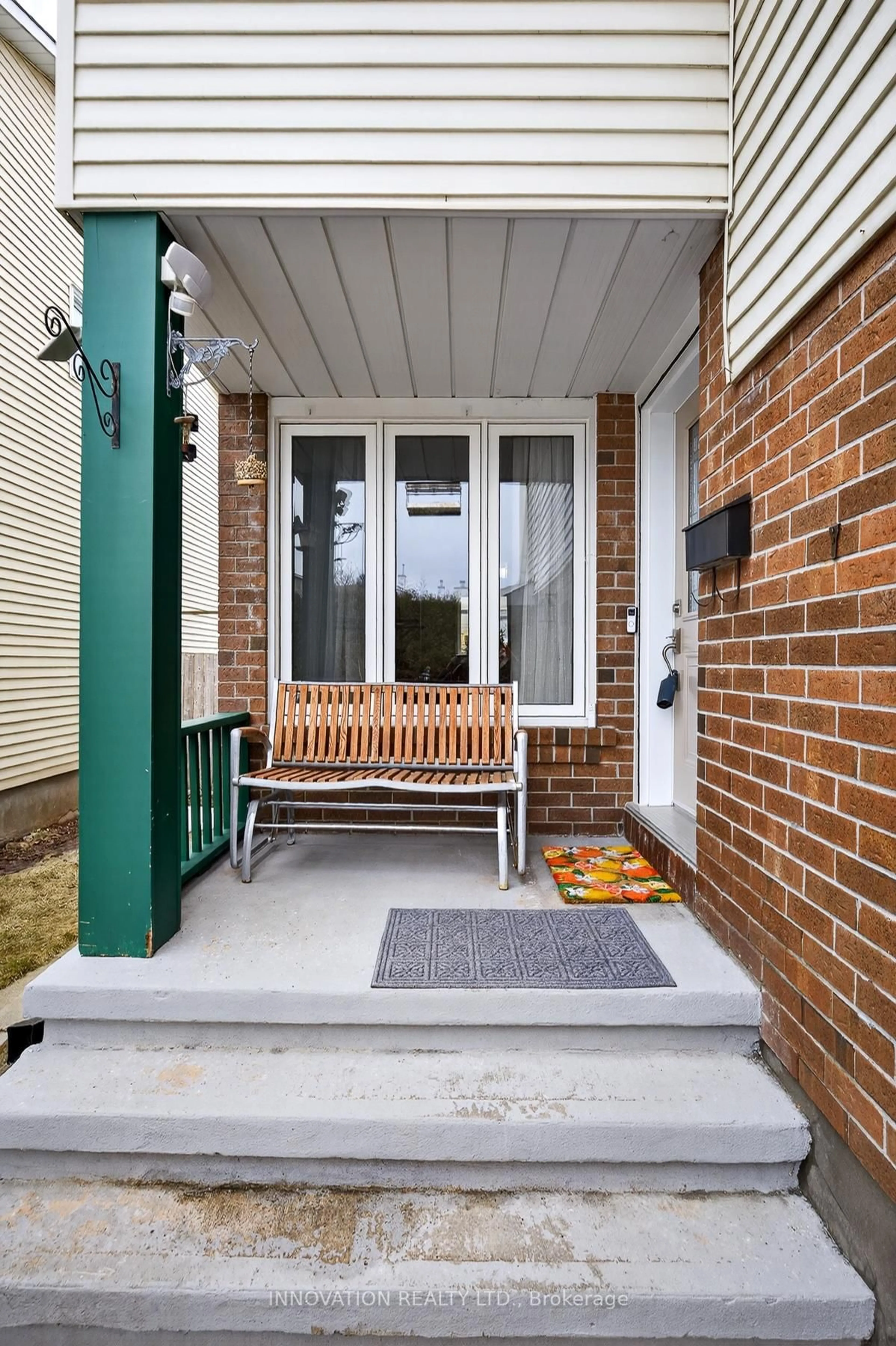 Home with brick exterior material, street for 34 Waterton Cres, Kanata Ontario K2M 1Y8