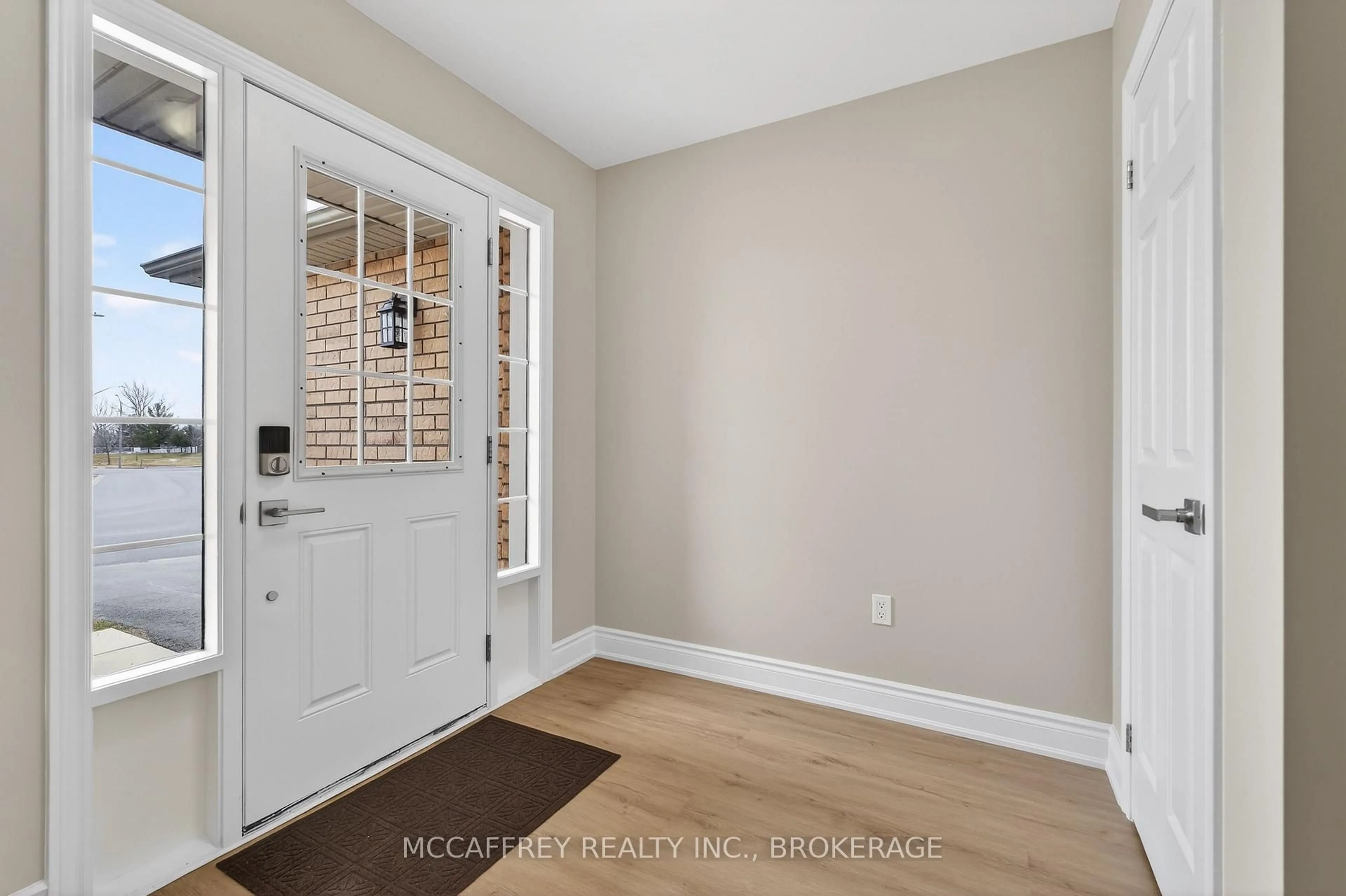 Indoor entryway for 25 Kanvers Way, Greater Napanee Ontario K7R 3X6