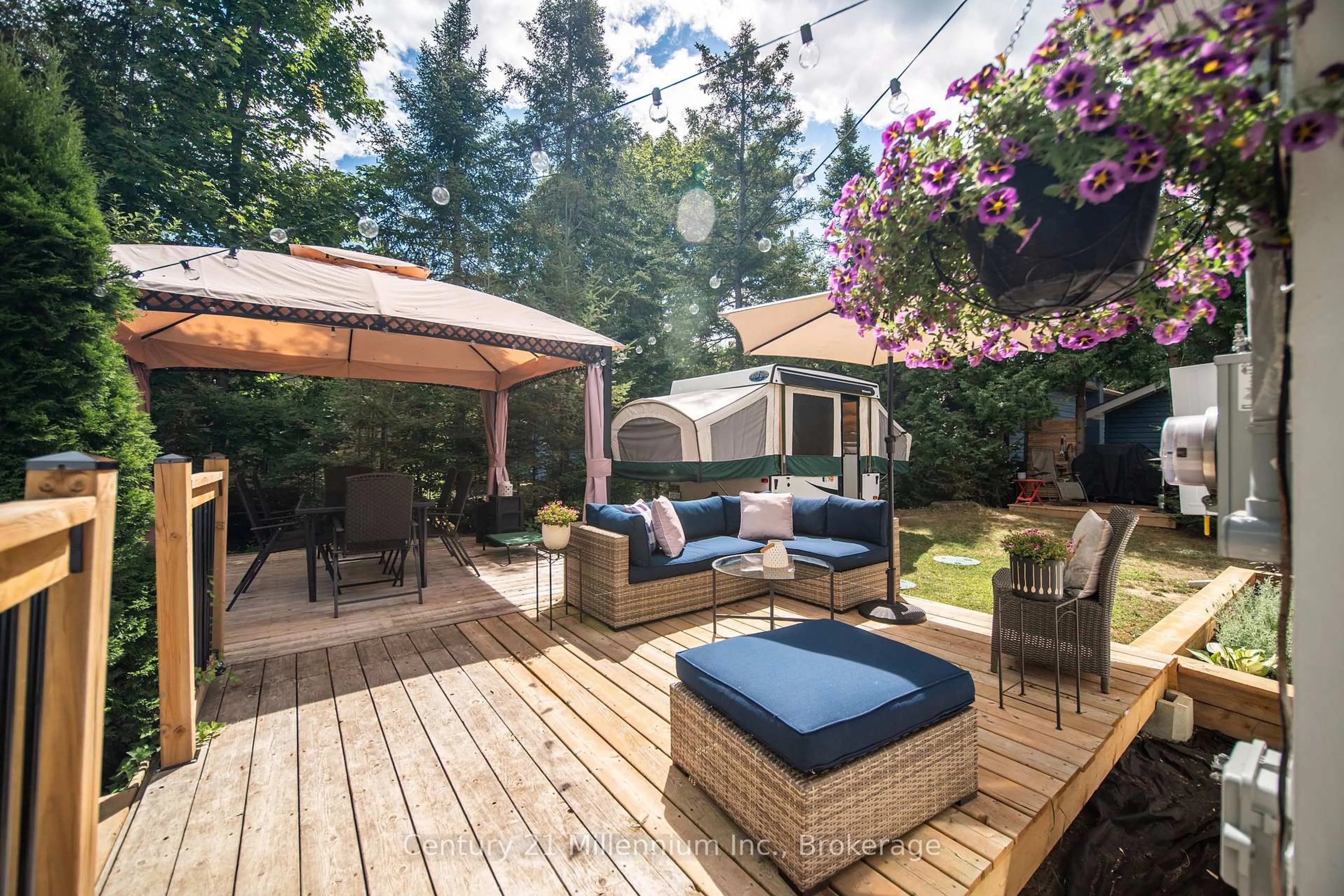 Patio, street for 2 Hamilton Pl, South Bruce Peninsula Ontario N0H 2G0