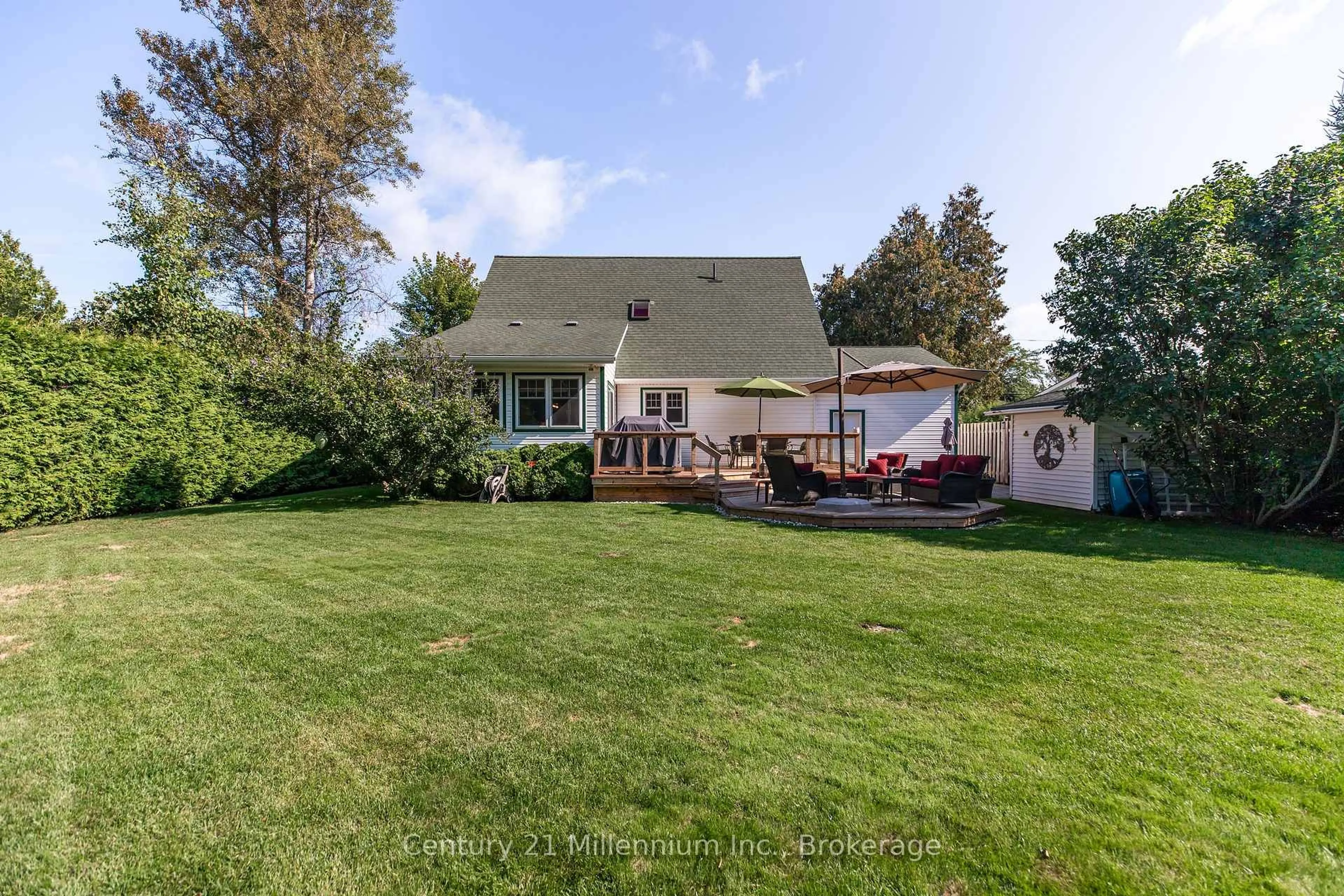 A pic from outside/outdoor area/front of a property/back of a property/a pic from drone, water/lake/river/ocean view for 171 Island St, Saugeen Shores Ontario N0H 2L0