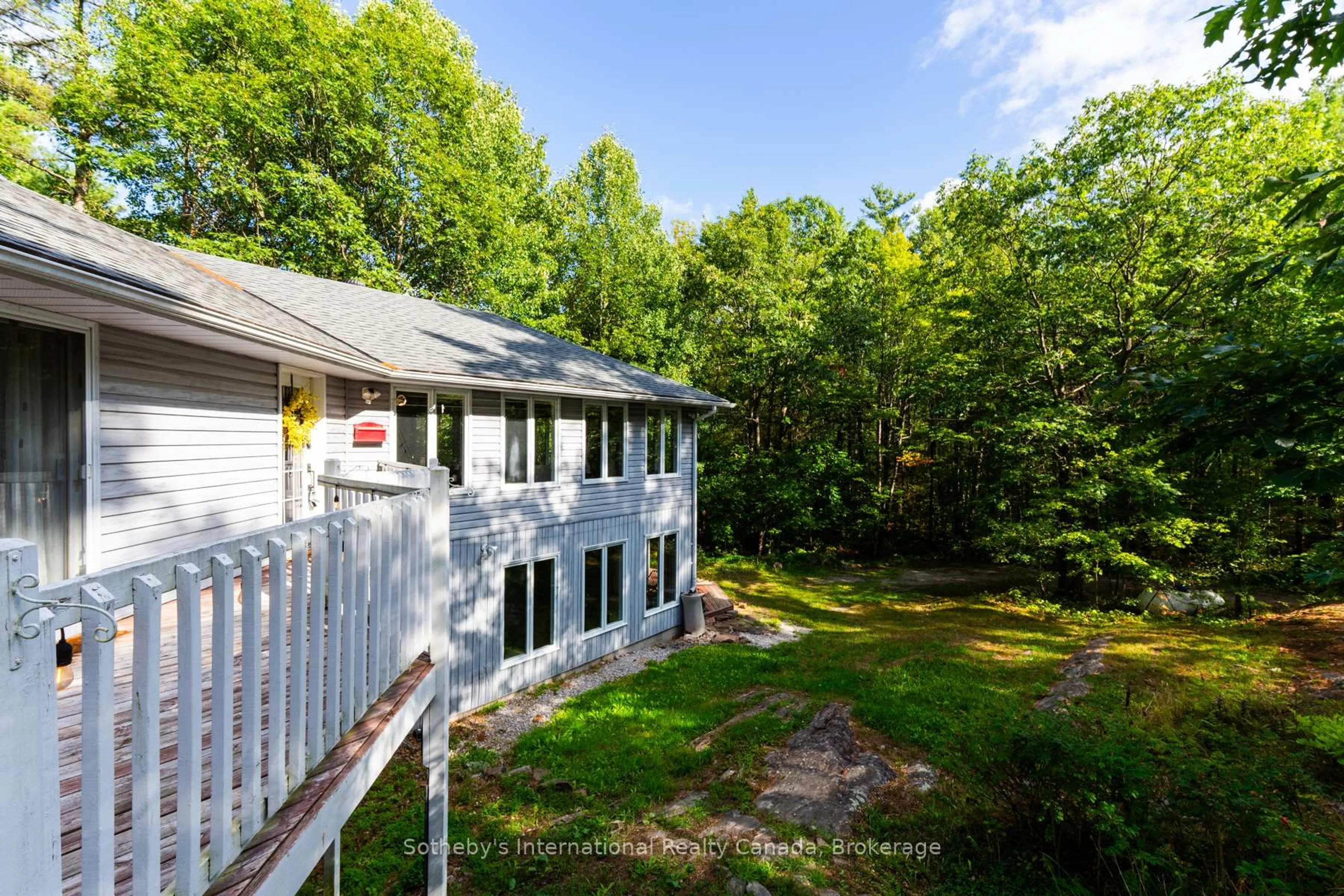 A pic from outside/outdoor area/front of a property/back of a property/a pic from drone, forest/trees view for 1060 North Kahshe Lake Rd, Gravenhurst Ontario P0E 1G0