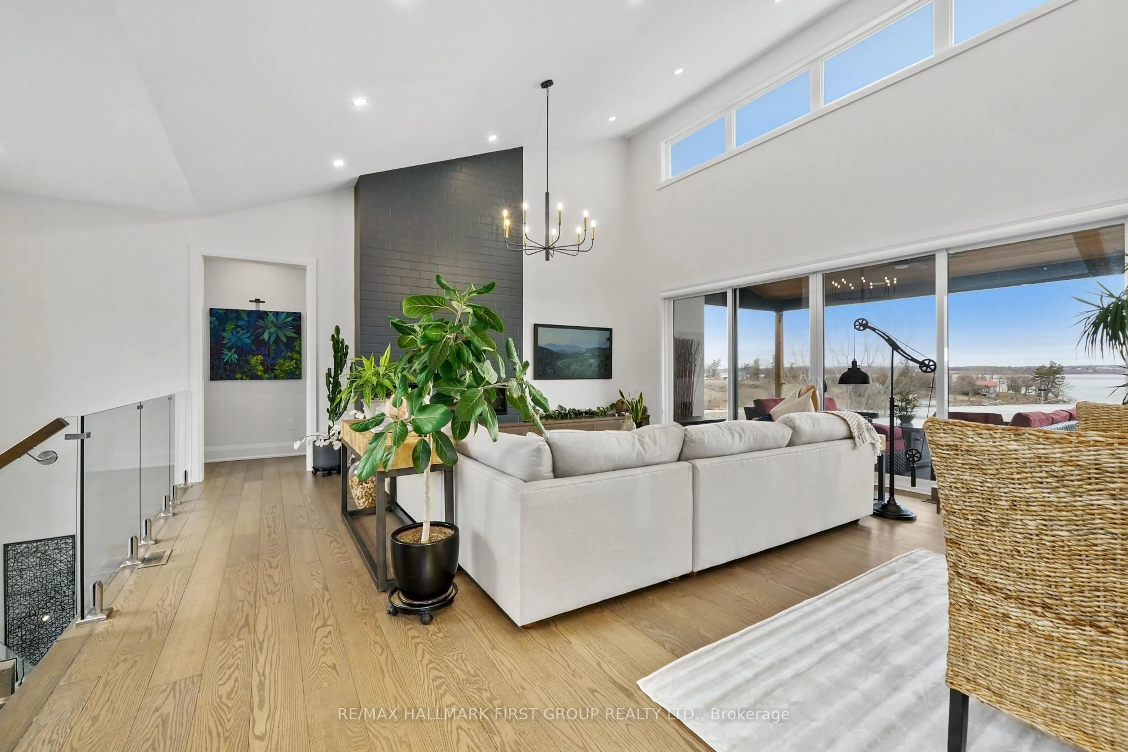 Living room with furniture, unknown for 184 Parkview Dr, Alnwick/Haldimand Ontario K0K 2G0