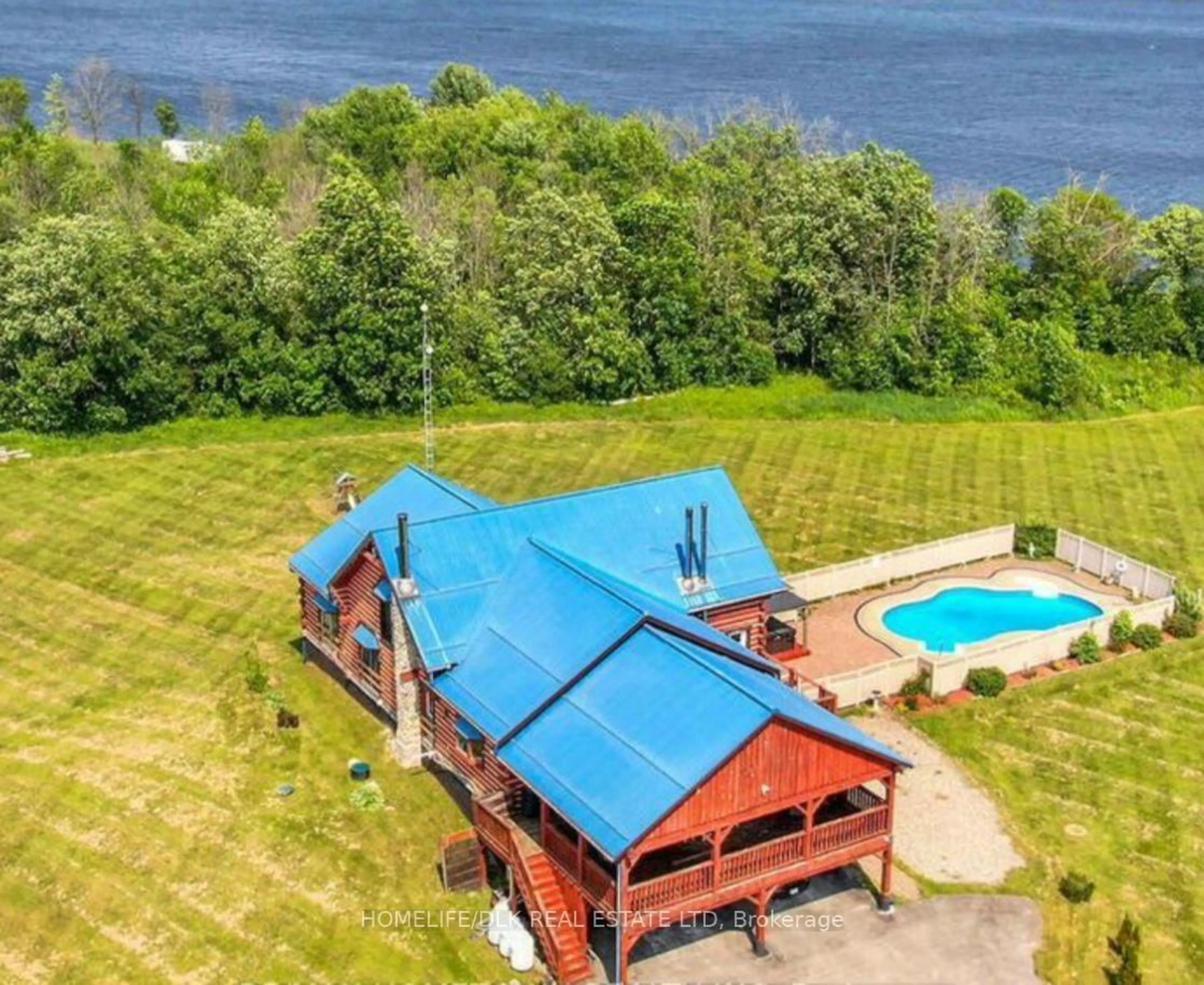 A pic from outside/outdoor area/front of a property/back of a property/a pic from drone, water/lake/river/ocean view for 333 County Road 5 Rd, Front of Yonge Ontario K0E 1R0