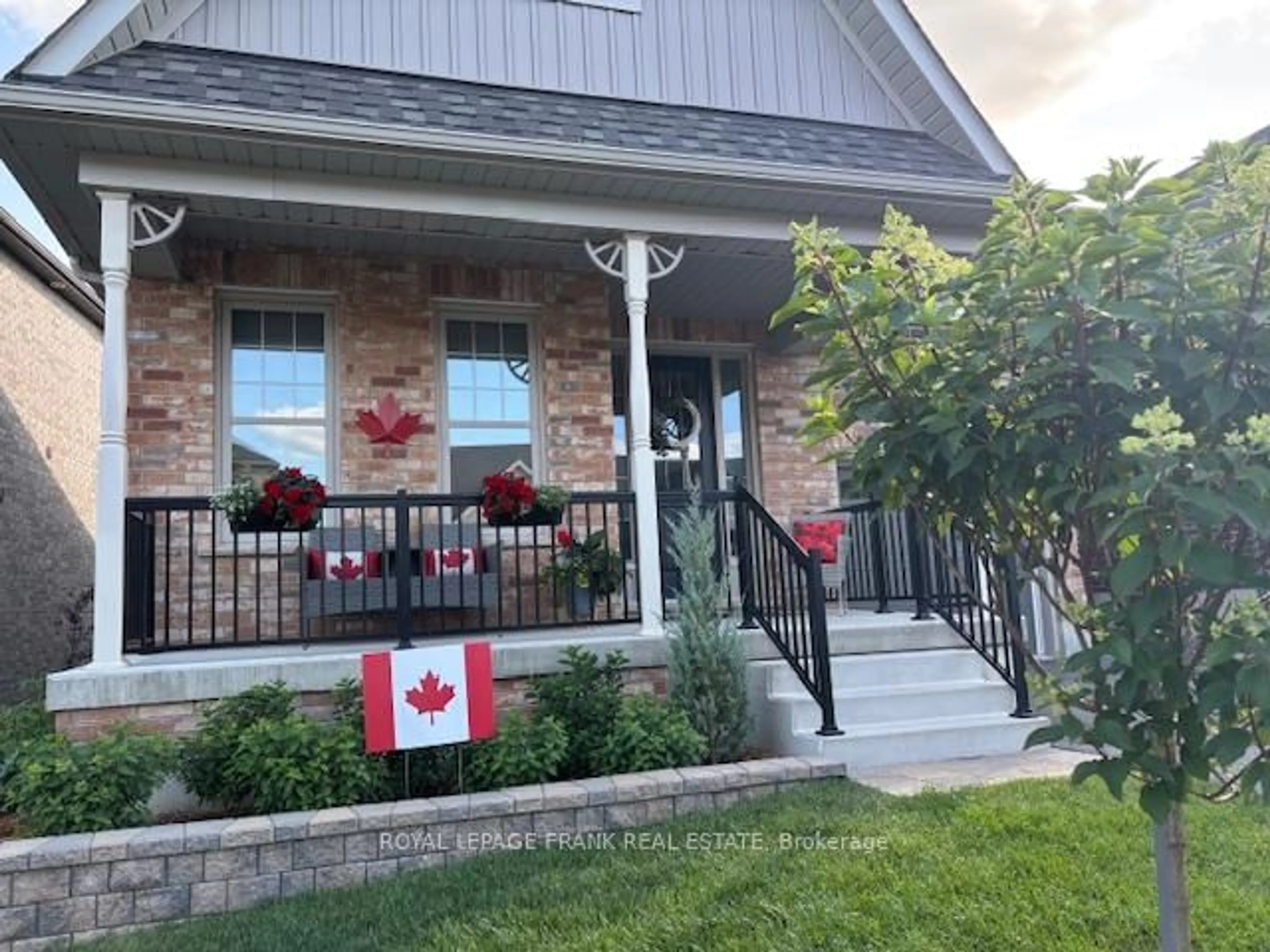 Unknown for 527 MacIntosh Grve, Peterborough Ontario K9H 0K1