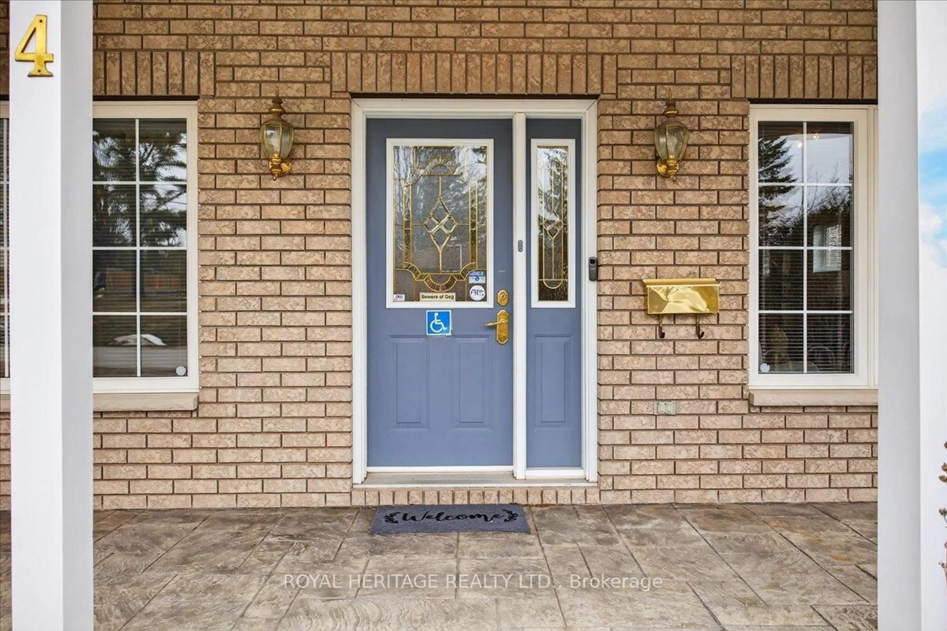 Indoor entryway for 4 Kennedy Dr, Kawartha Lakes Ontario K0M 1N0