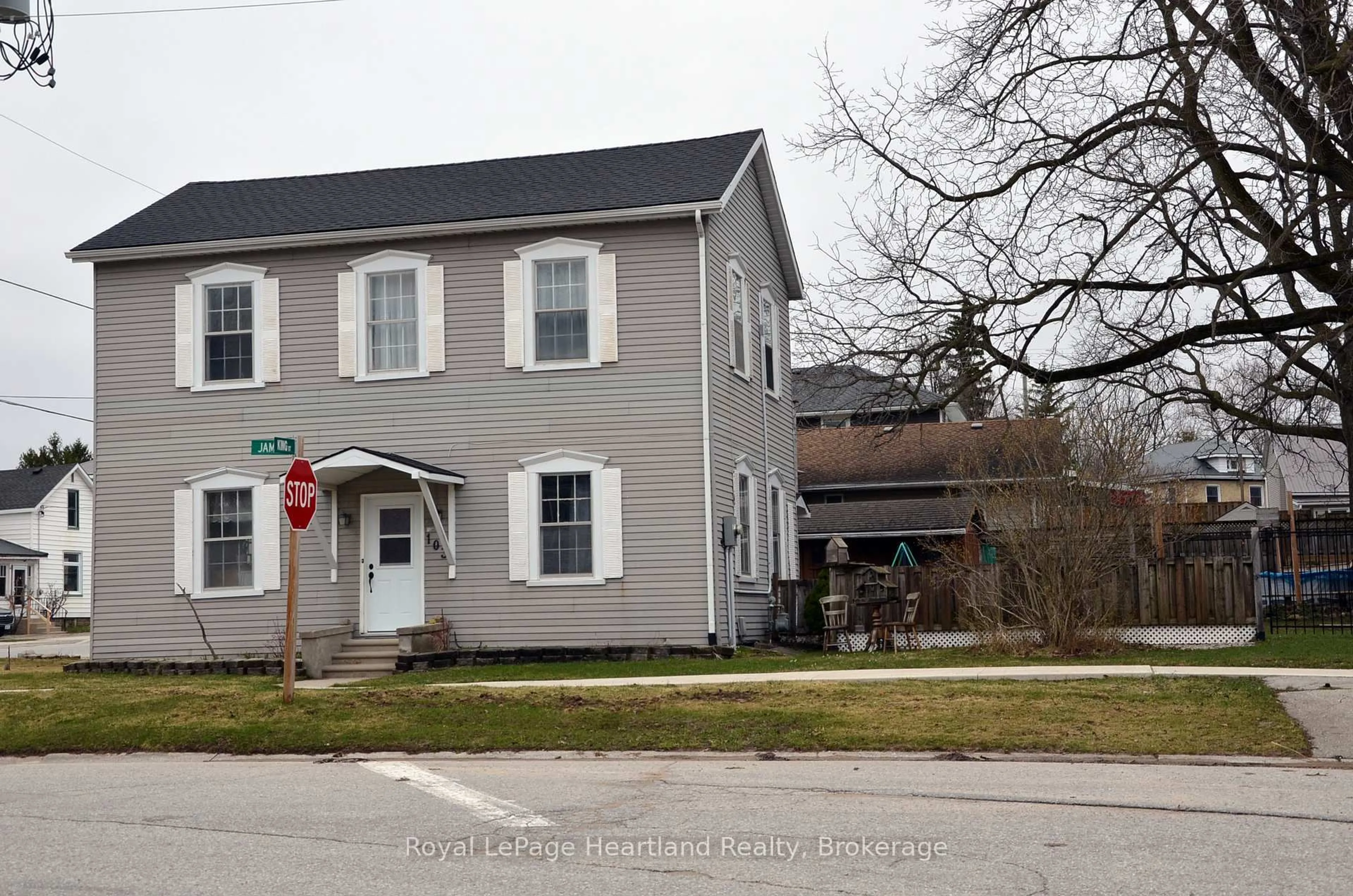 Unknown for 103 James St, Central Huron Ontario N0M 1L0