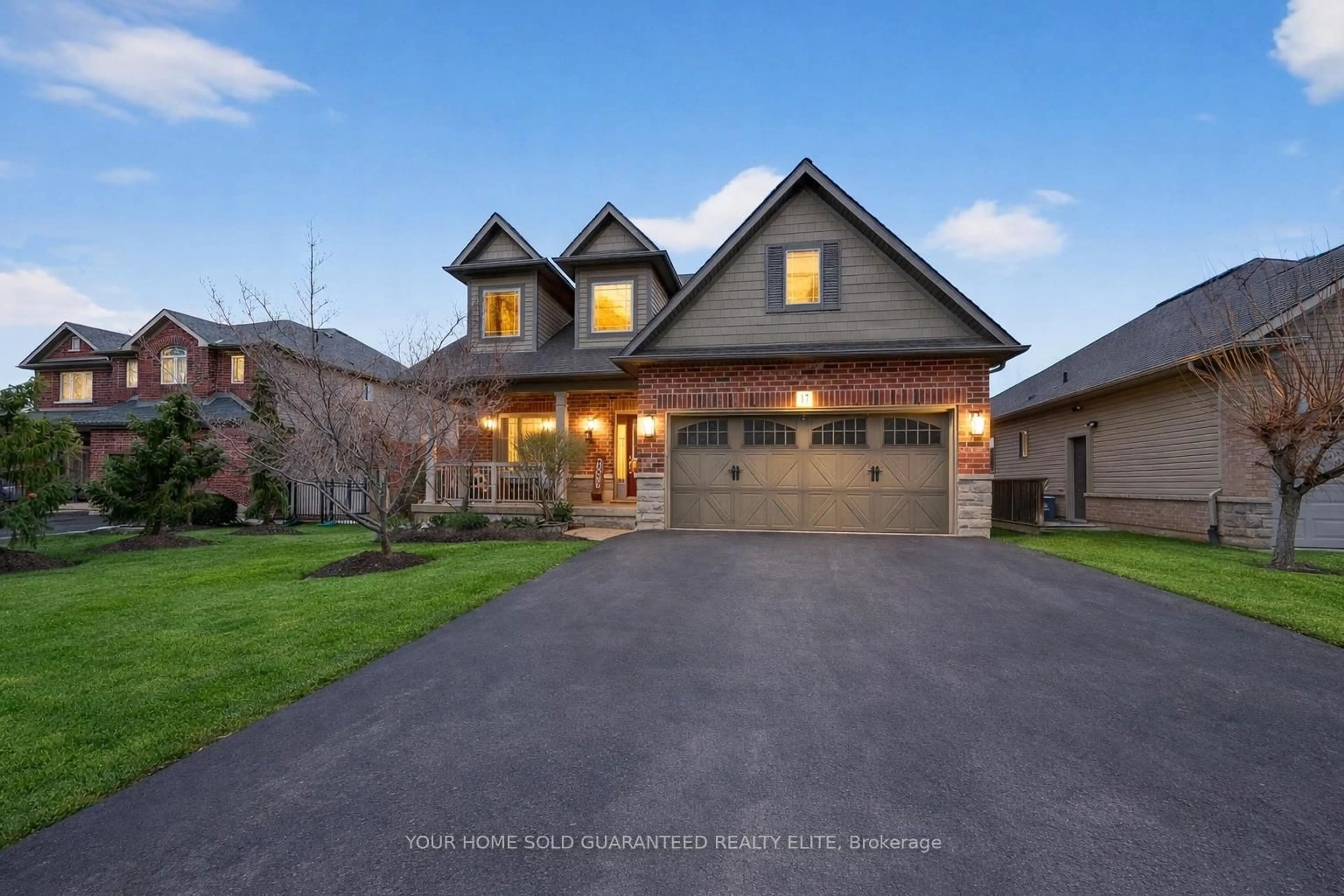 Home with brick exterior material, street for 17 Heathcote Crt, Grimsby Ontario L3M 0A6