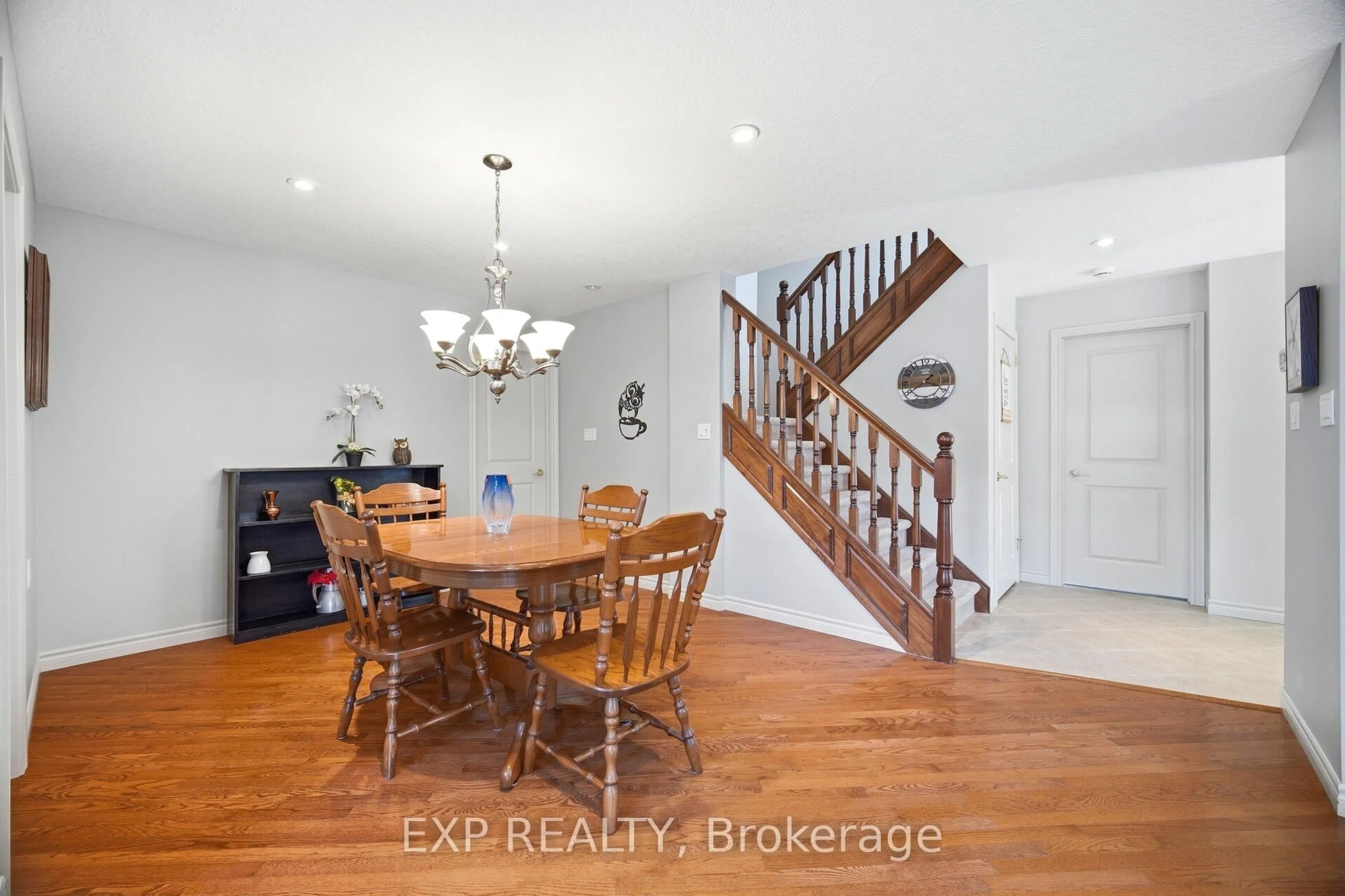 Dining room, unknown for 350 Doon Valley Dr #1G, Kitchener Ontario N2P 2M9