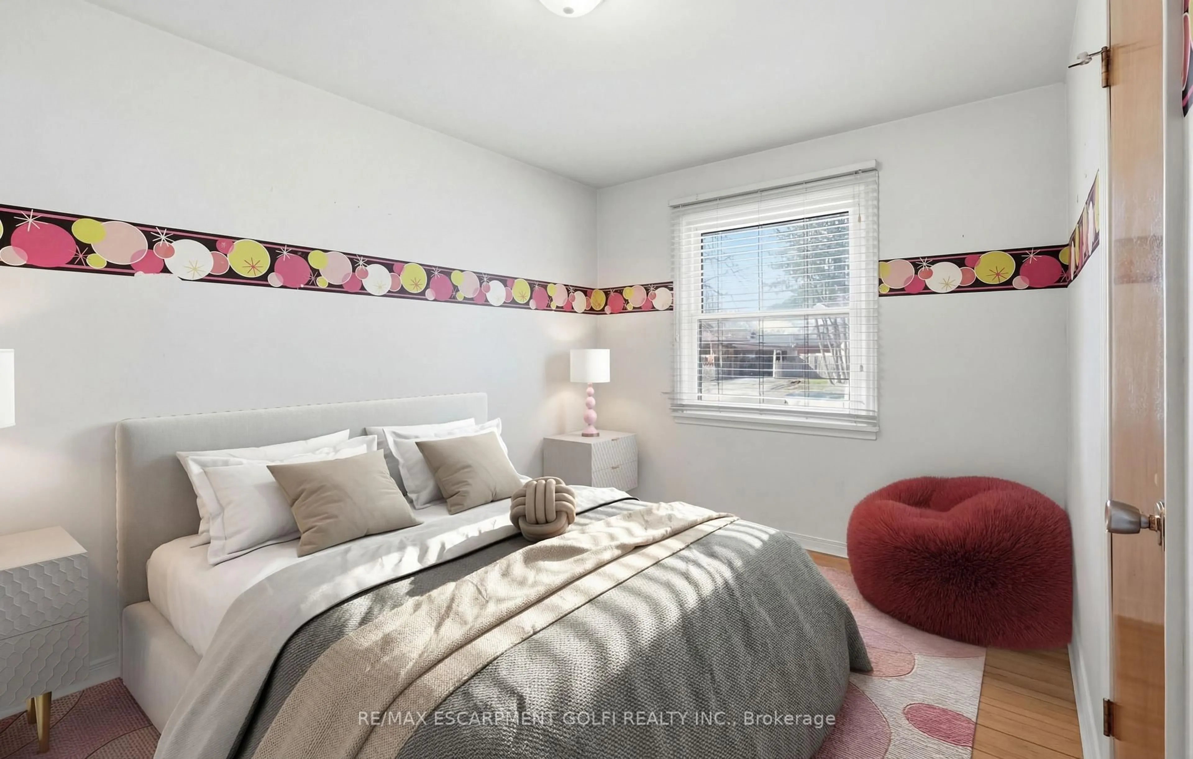 Bedroom with bed, unknown for 30 Morning Dew Dr, Brantford Ontario N3R 3P2