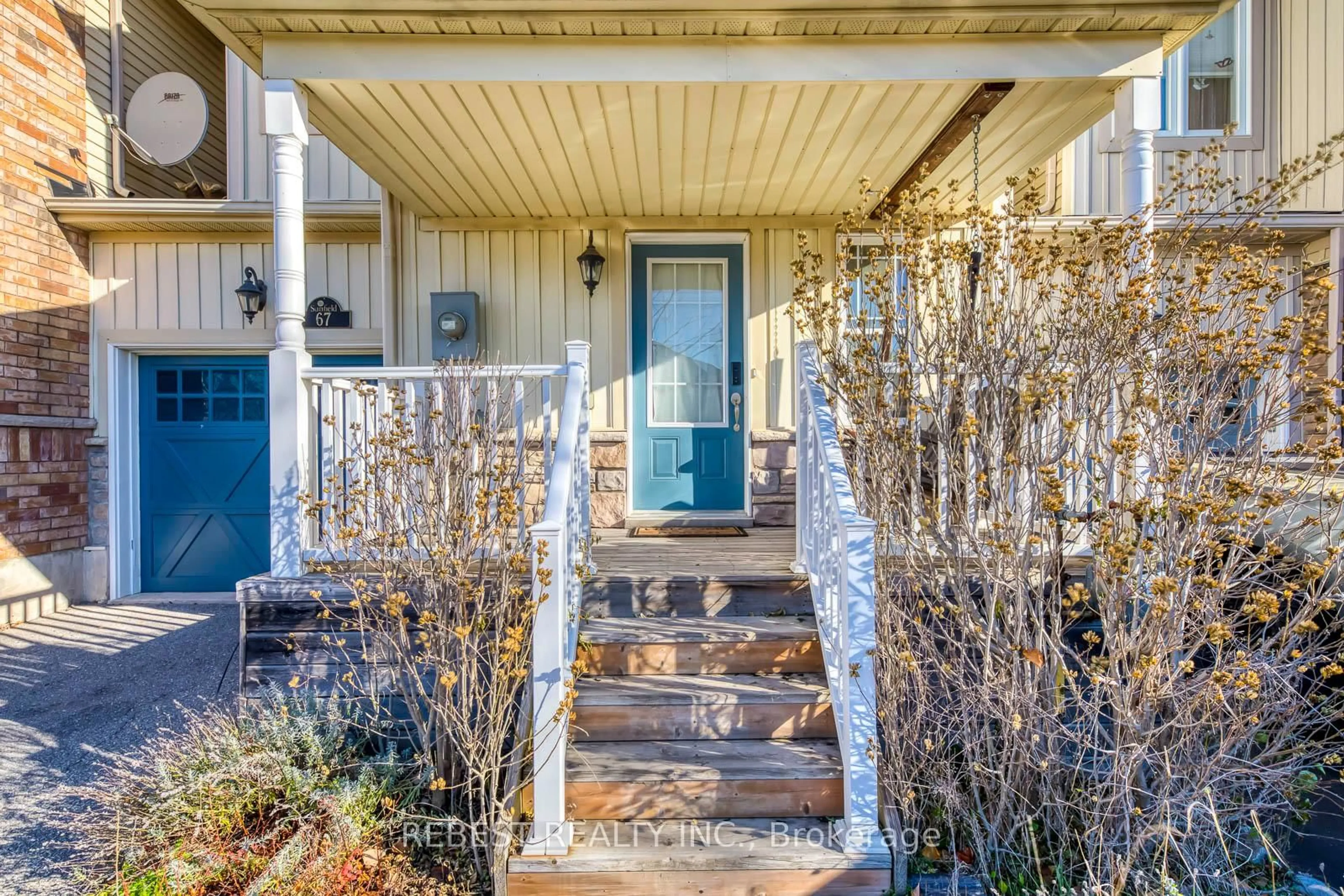 Indoor entryway for 67 Golden Iris Cres, Hamilton Ontario L8B 0R6