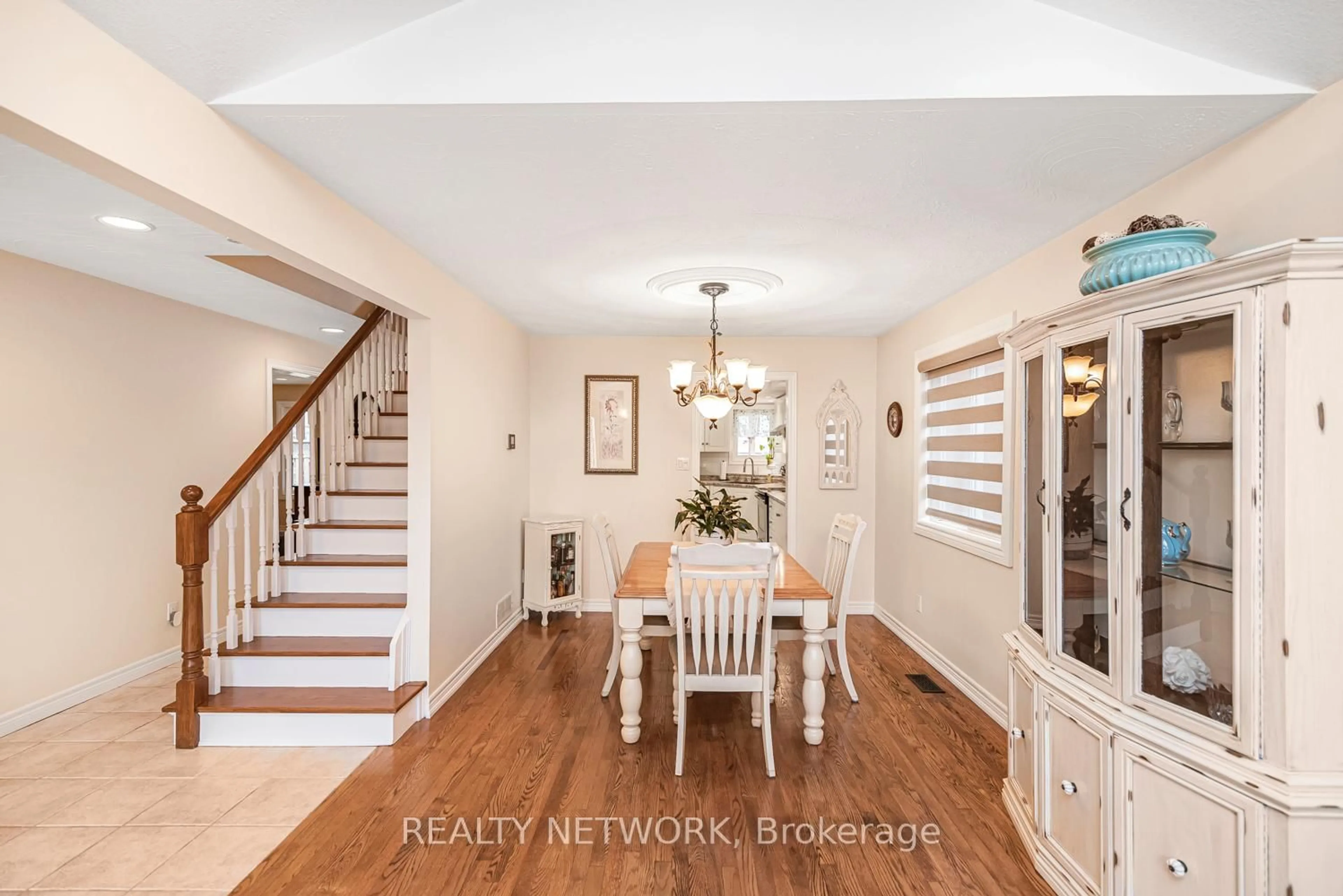 Dining room, unknown for 40 Artistic Blvd, Hamilton Ontario L8T 4Z9