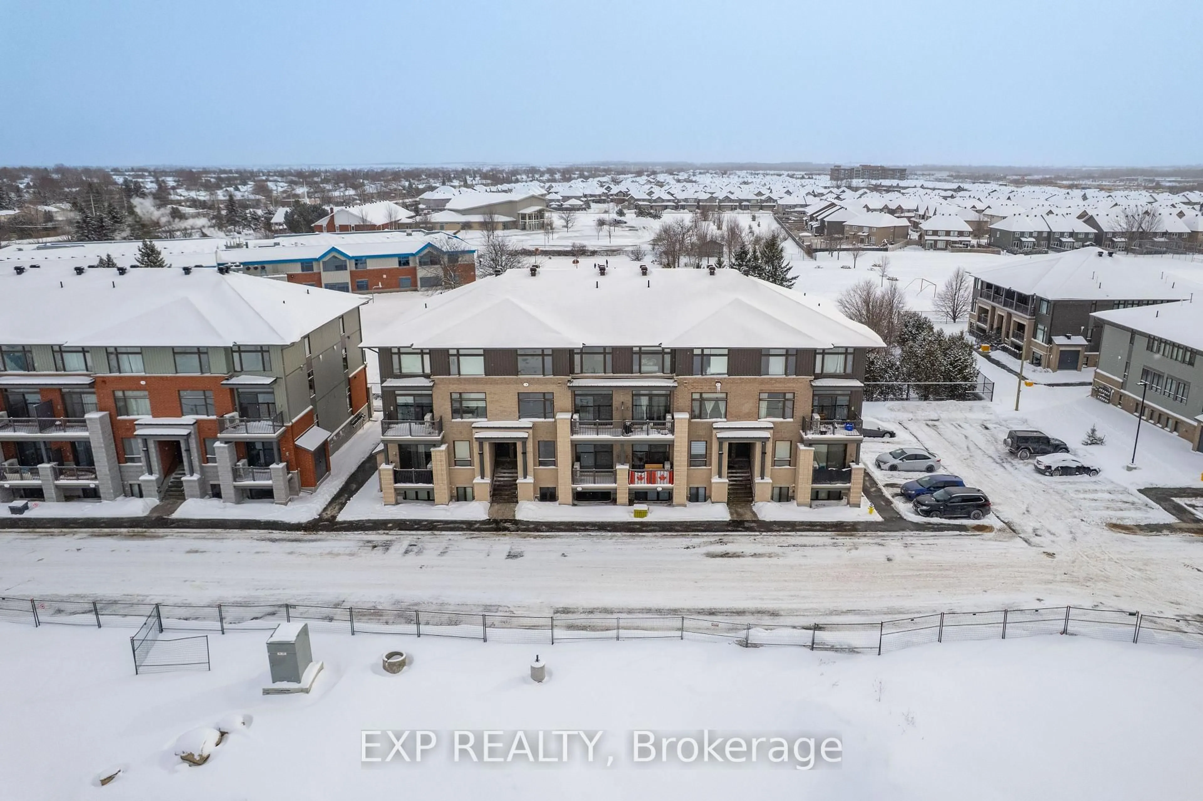 A pic from outside/outdoor area/front of a property/back of a property/a pic from drone, unknown for 1007 Silhouette Private, Ottawa Ontario K2J 4S3