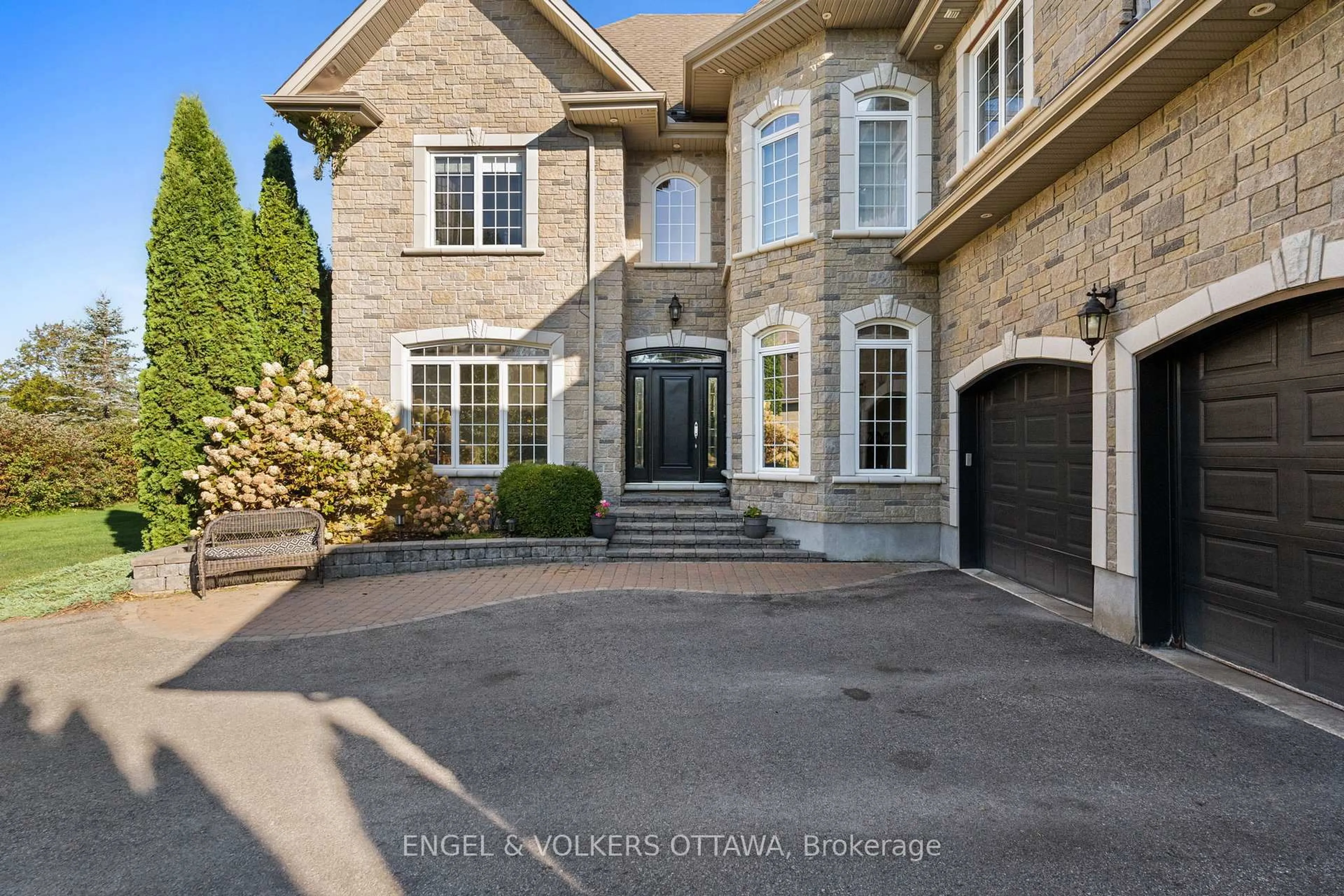 Home with brick exterior material, street for 6227 Pebblewoods Dr, Ottawa Ontario K4P 0A1