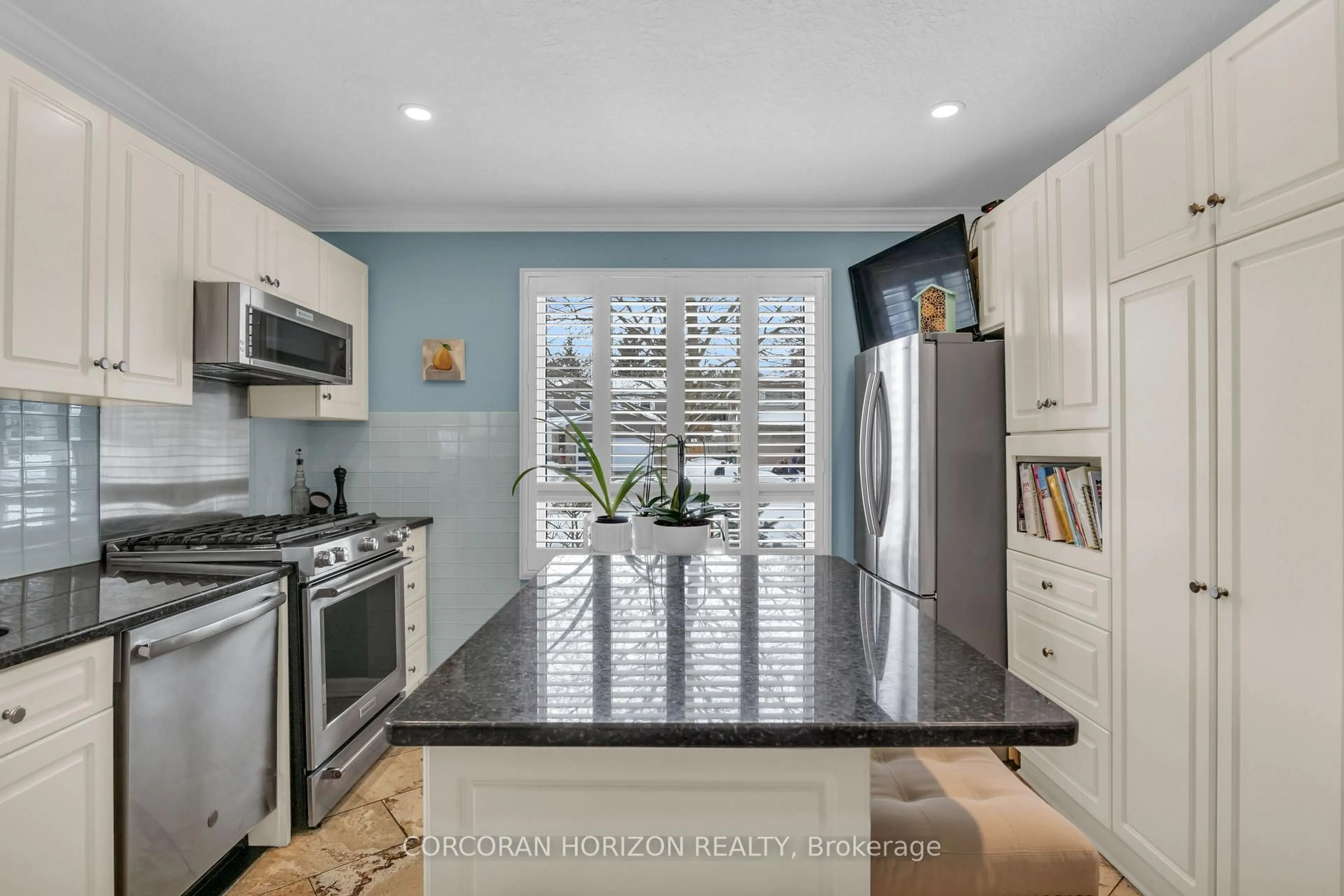 Contemporary kitchen, ceramic/tile floor for 197 Autumn Hill Cres, Kitchener Ontario N2N 1K9